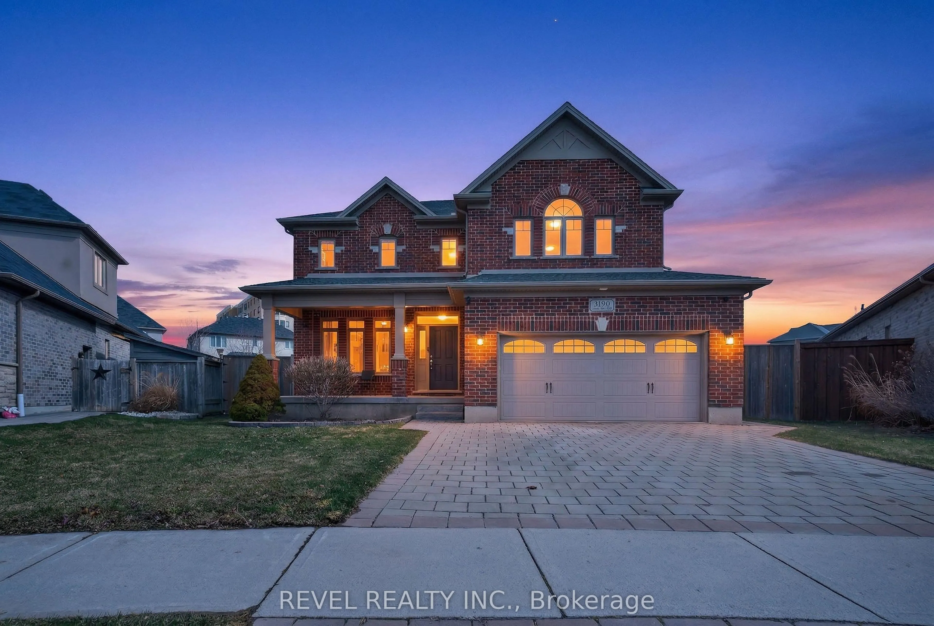 Detached Home For Sale | X12945976