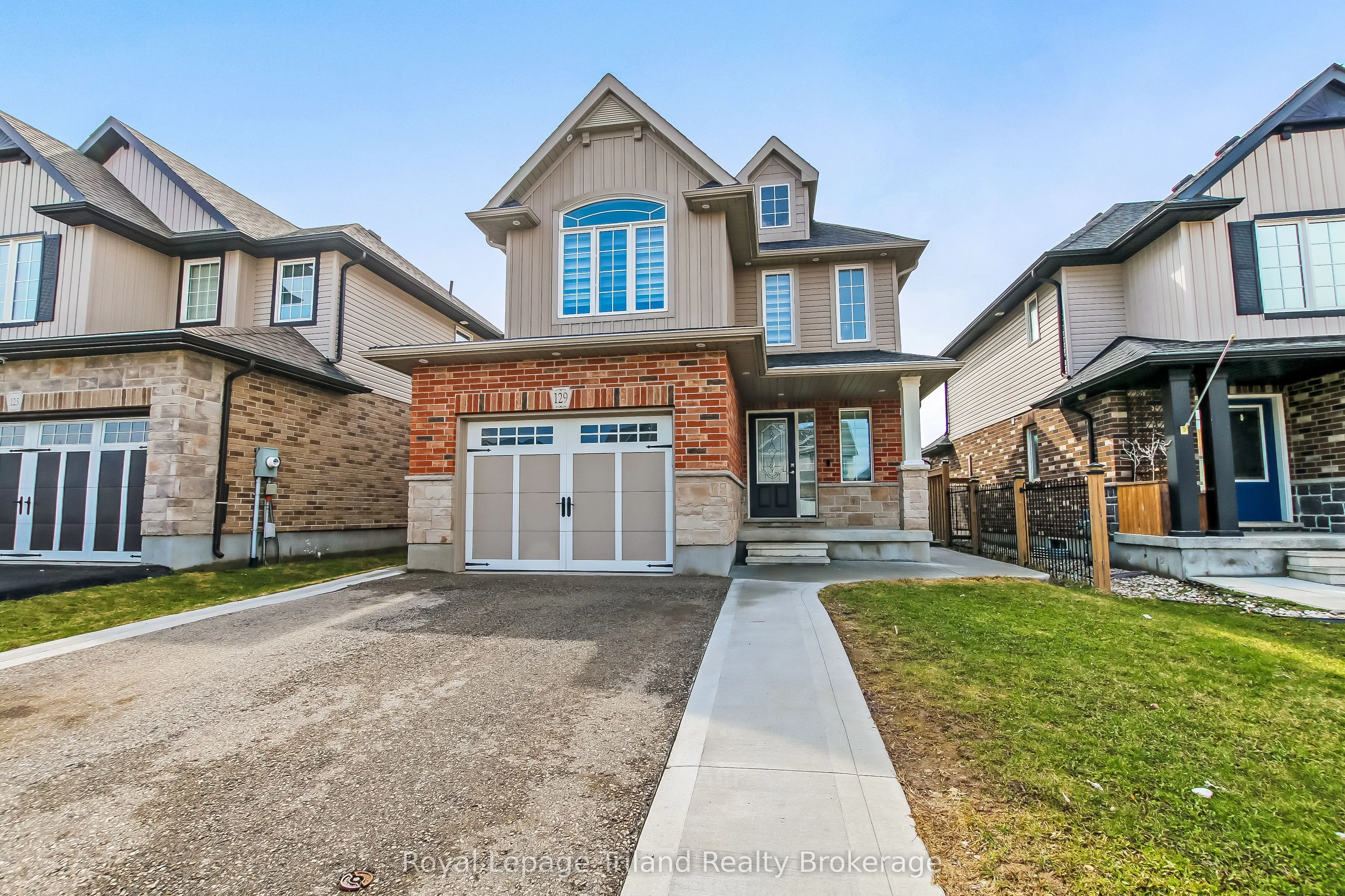 Duplex For Sale | X12946972