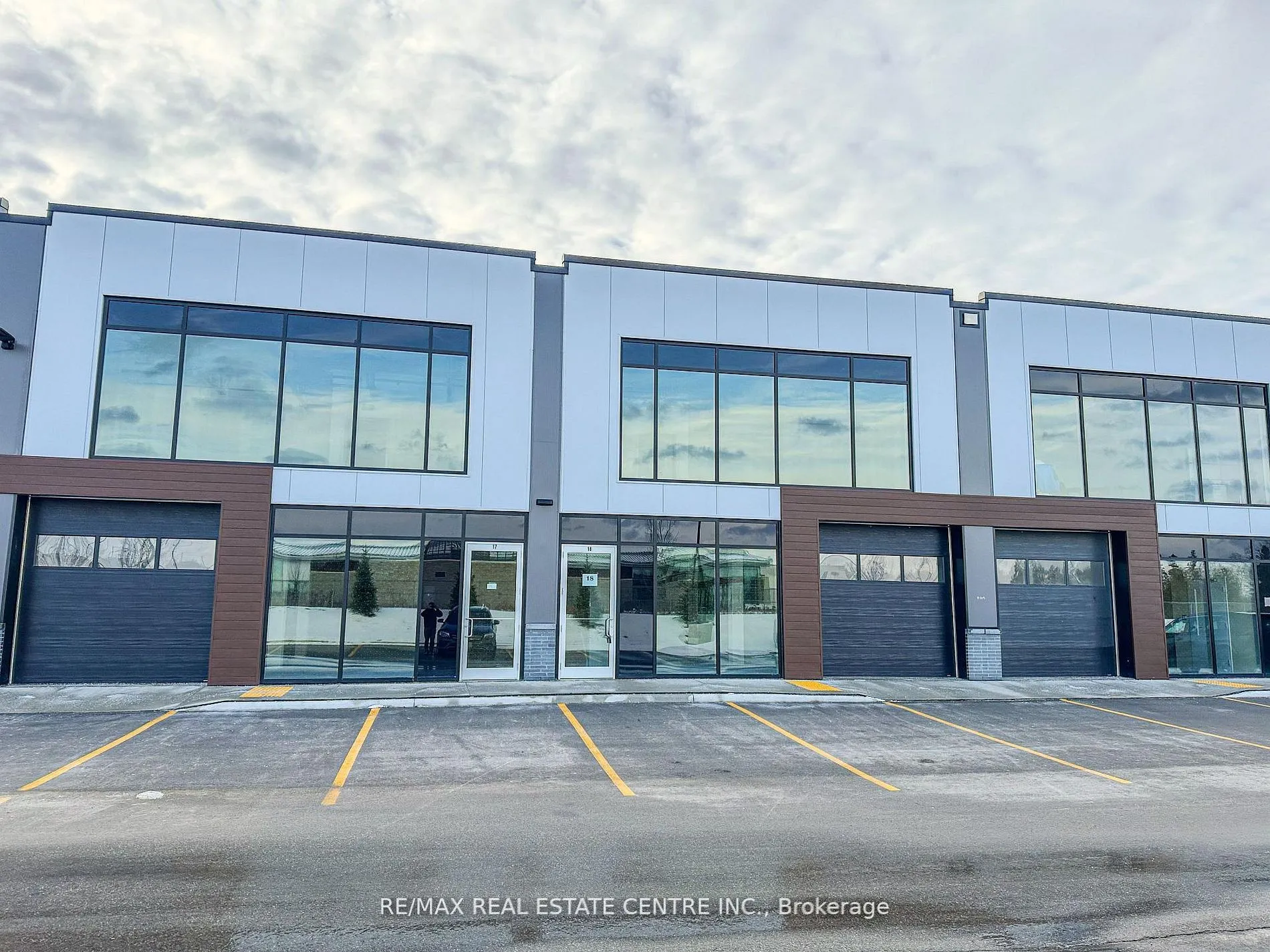 Industrial Property For Sale | X12947302