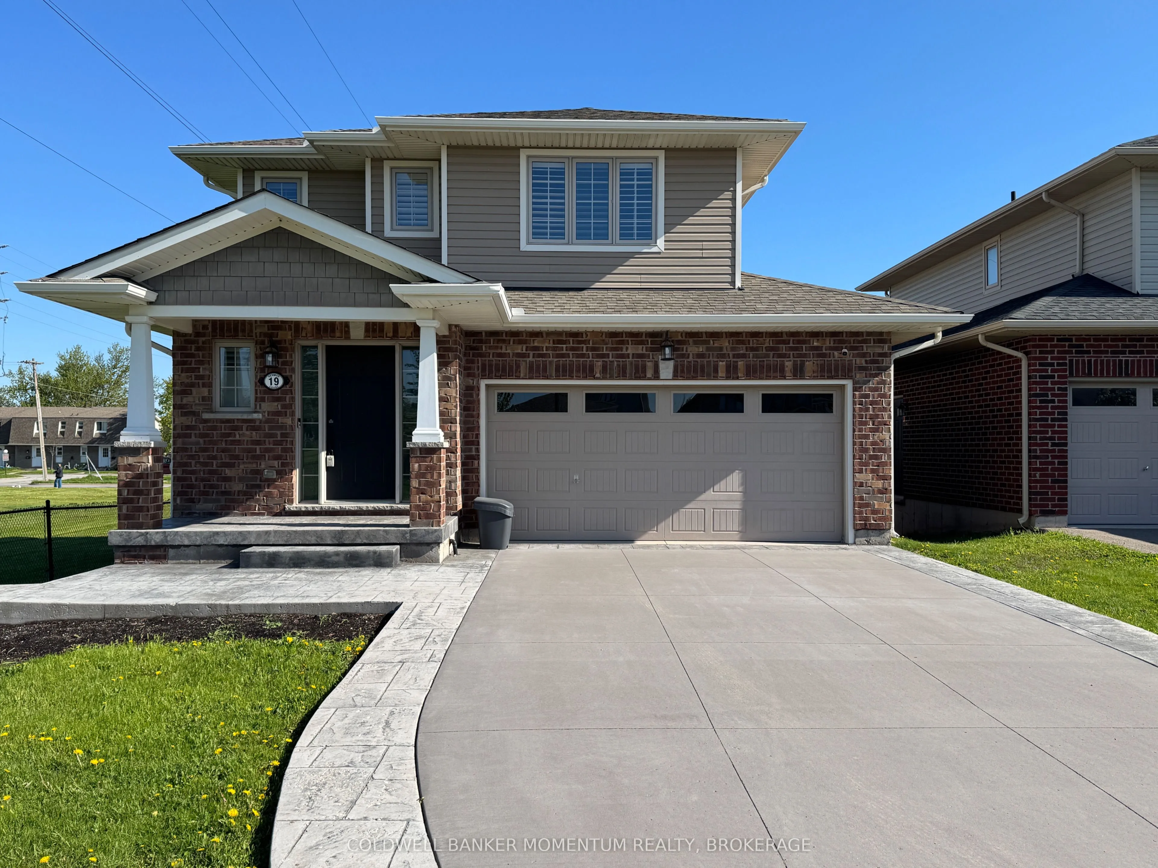 Detached Home For Sale | X12950486