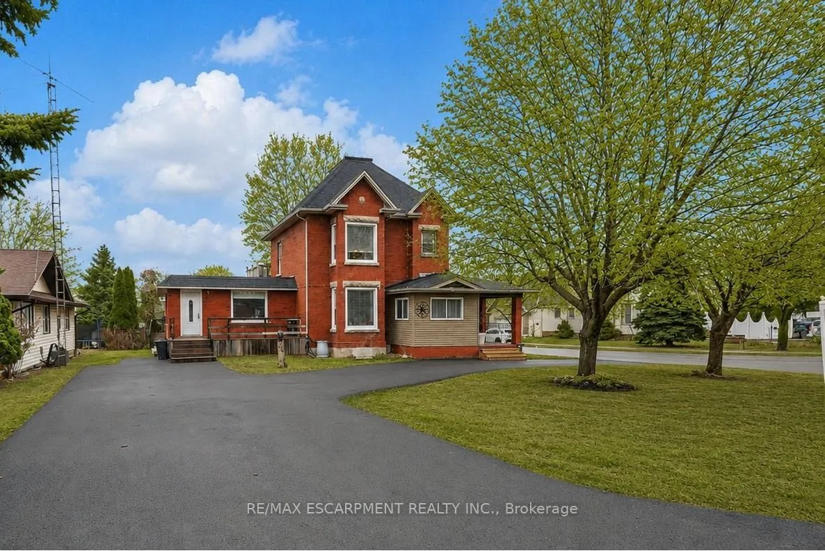 Detached Home For Sale | X12952290