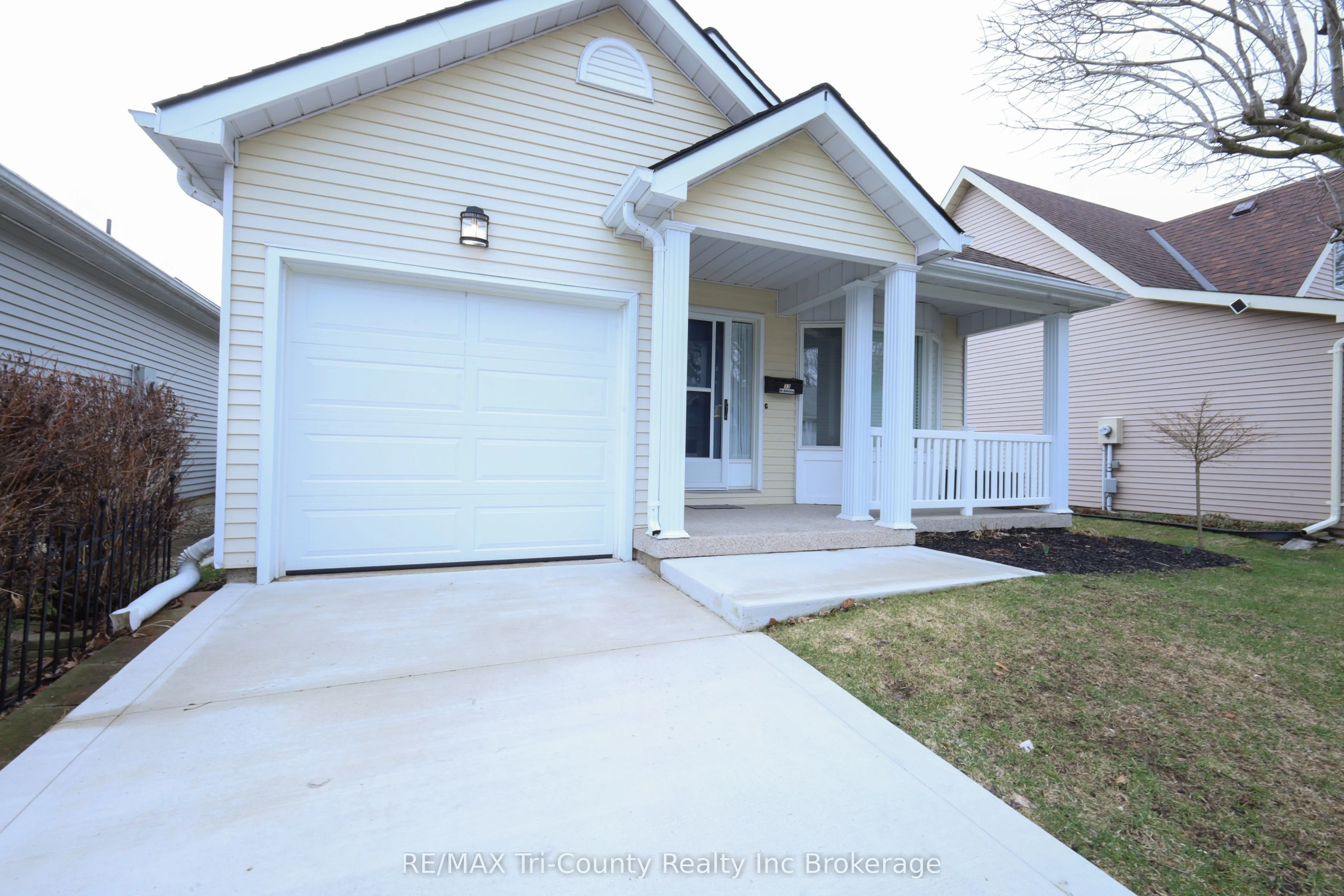 Detached Home For Sale | X12952572