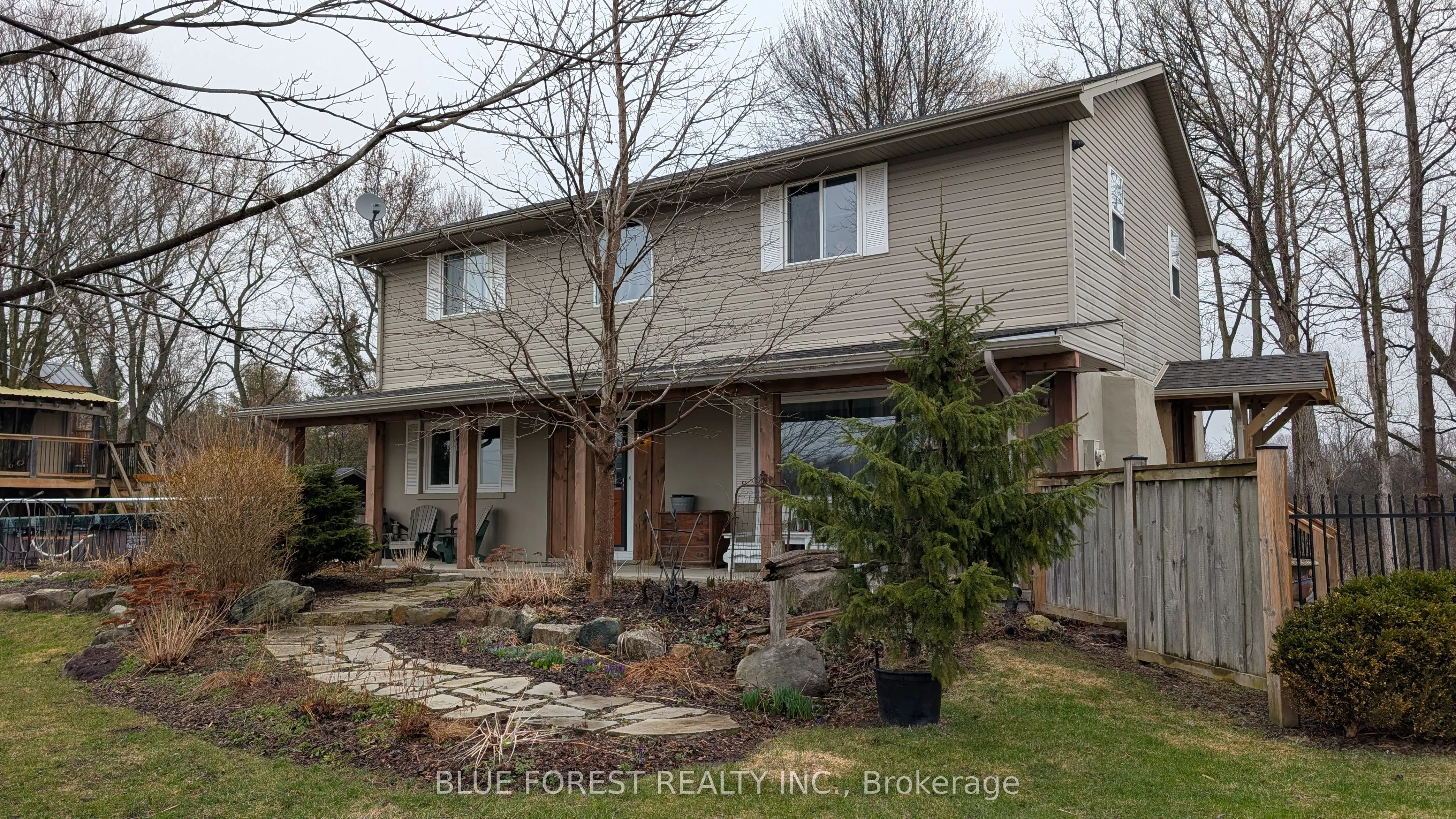 Detached Home For Sale | X12953110