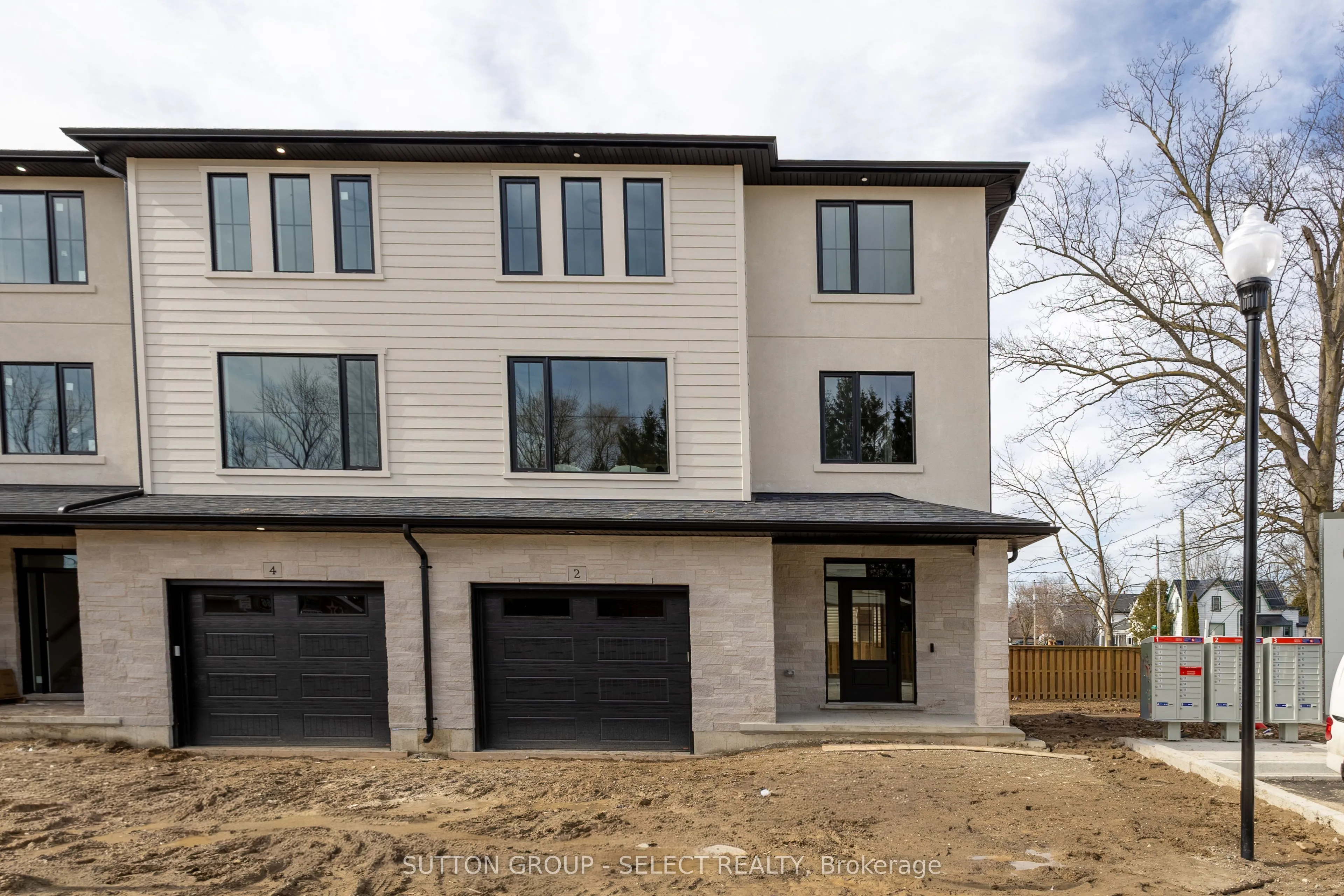 Property For Sale | X12953136