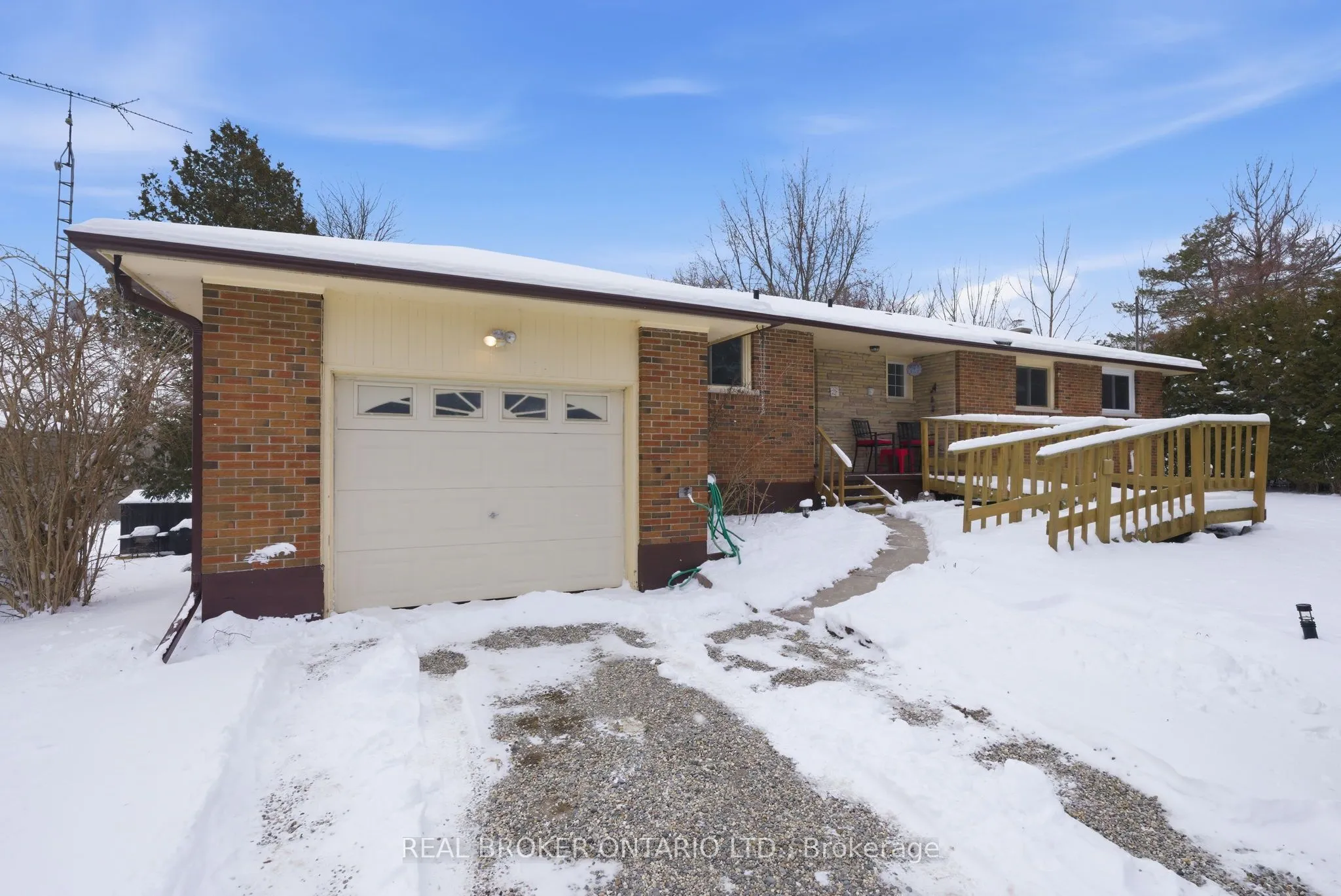 Detached Home For Sale | X12954554