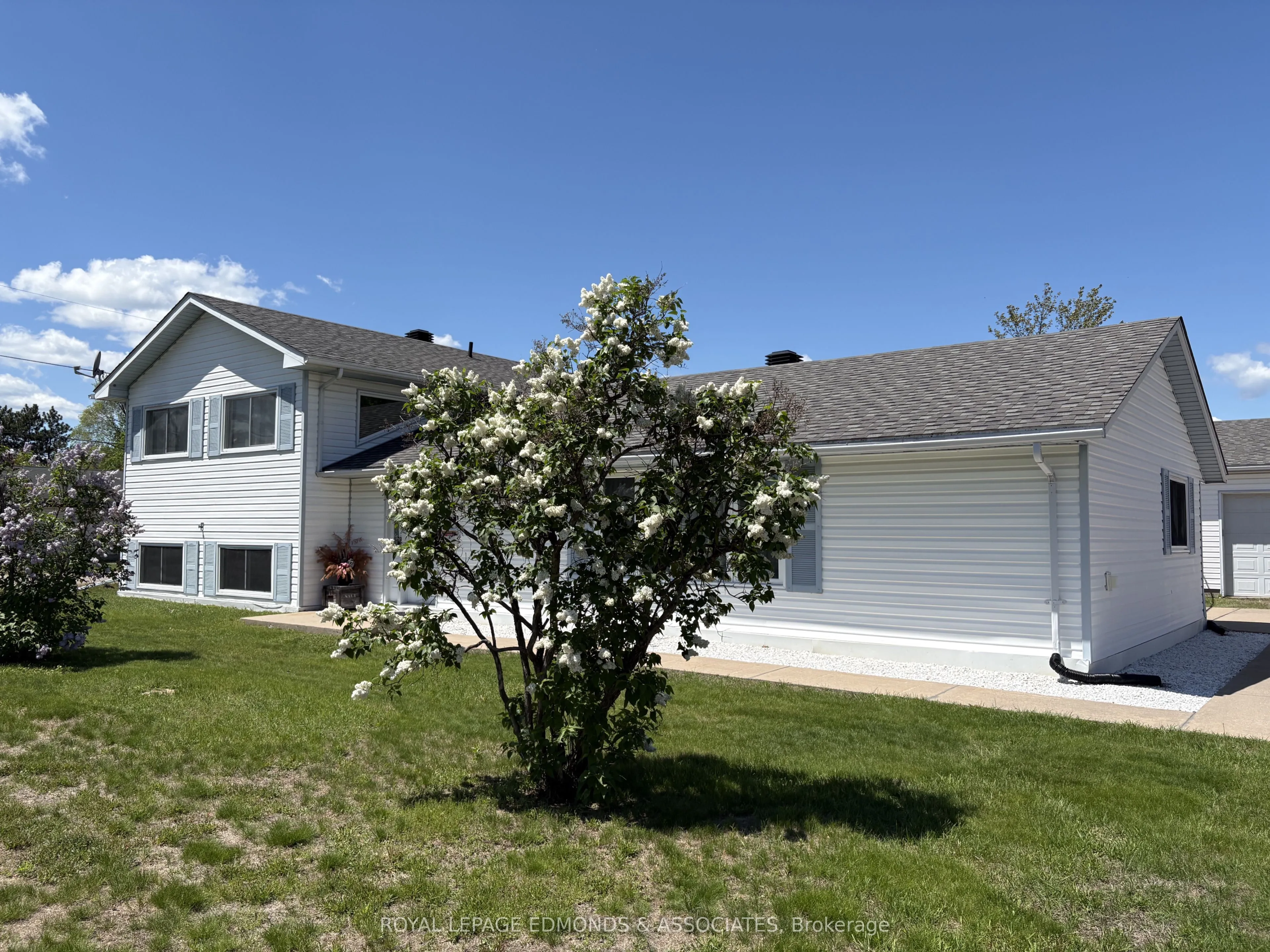 Detached Home For Sale | X12955790