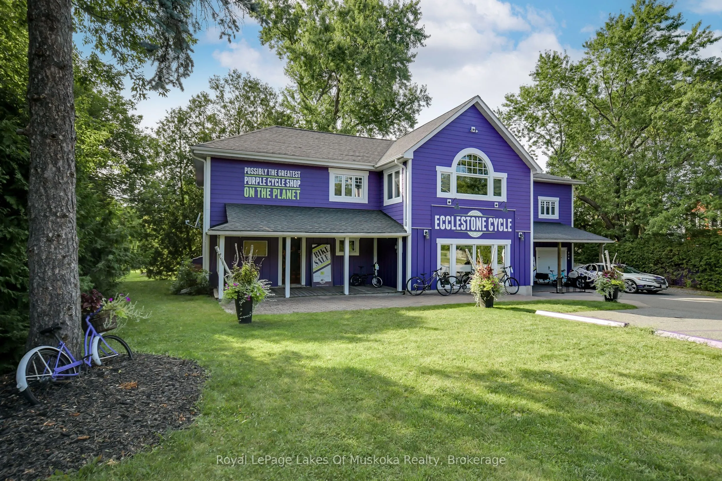 Detached Home For Sale | X12956736