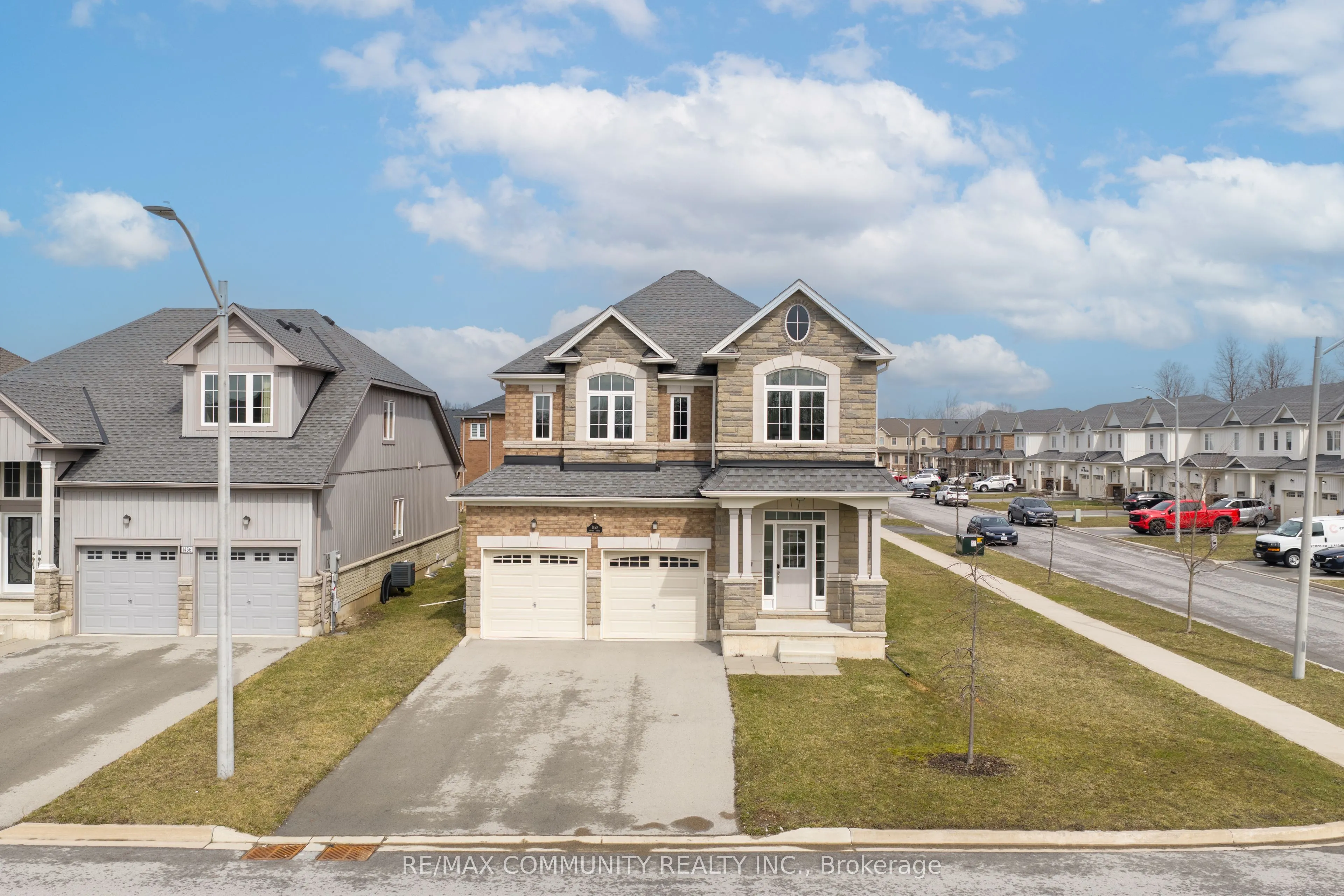 Detached Home For Sale | X12958312