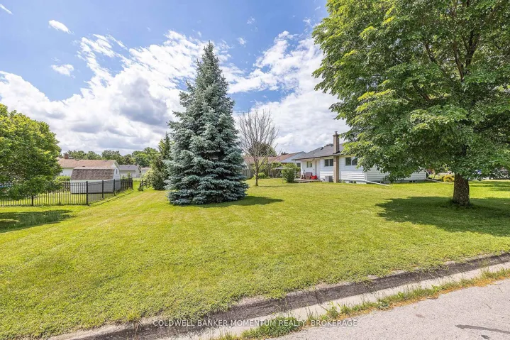 23 & 29  Dexter  Drive, Welland, ON L3C 2Y8