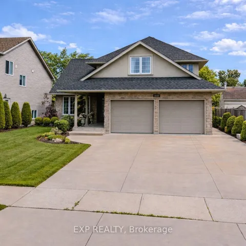 8233  Costabile  Drive, Niagara Falls, ON L2H 3L2