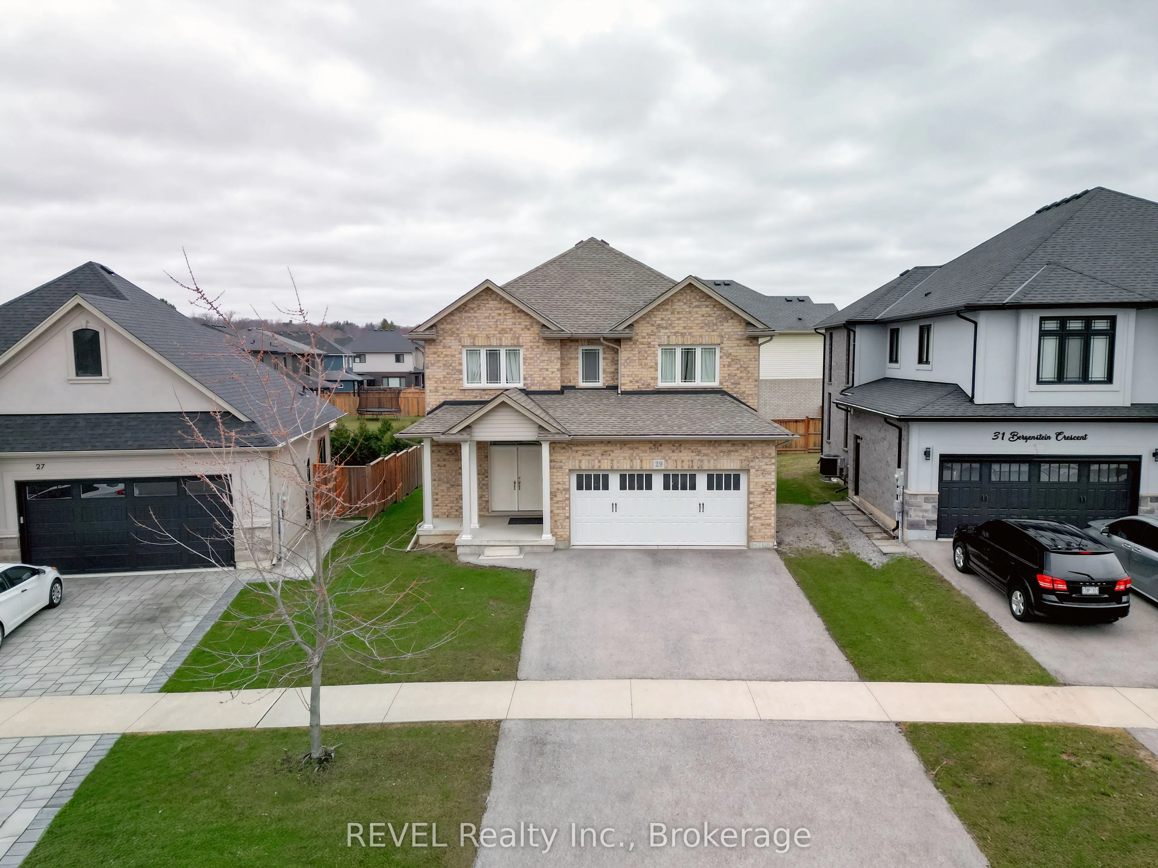 Detached Home For Sale | X12960824