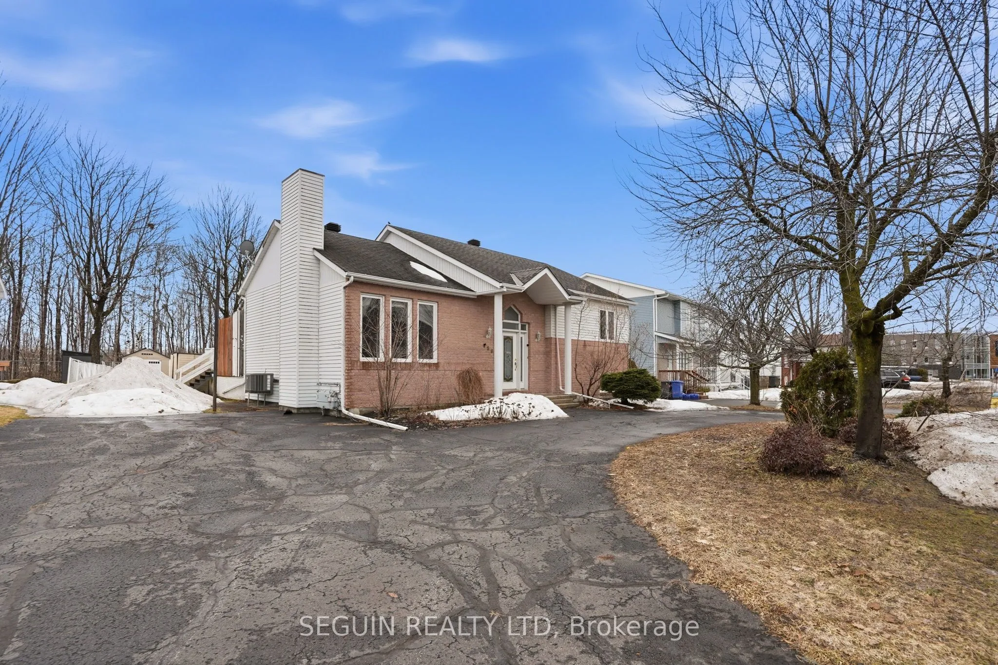 Detached Home For Sale | X12963196