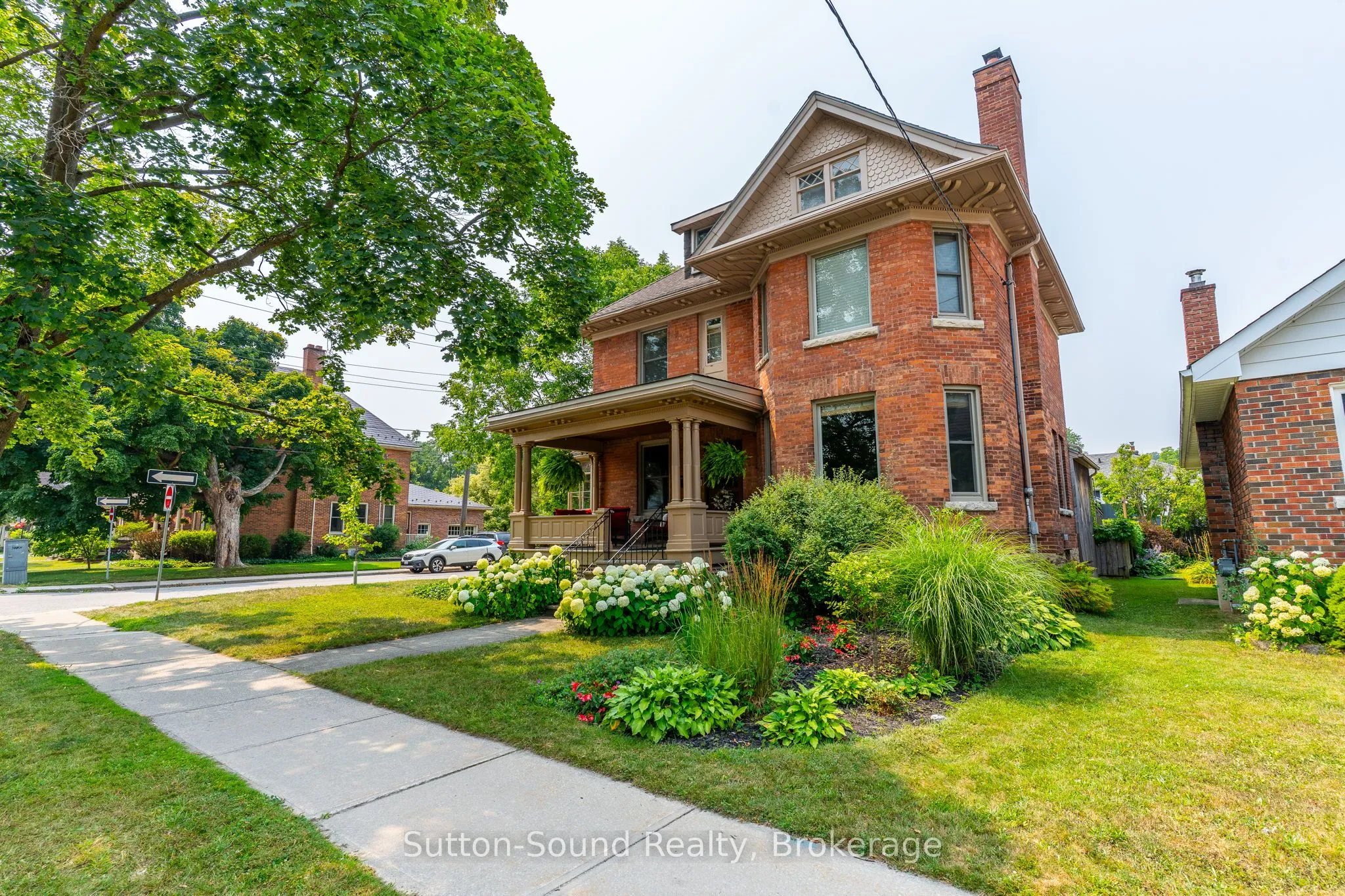 Detached Home For Sale | X12963266