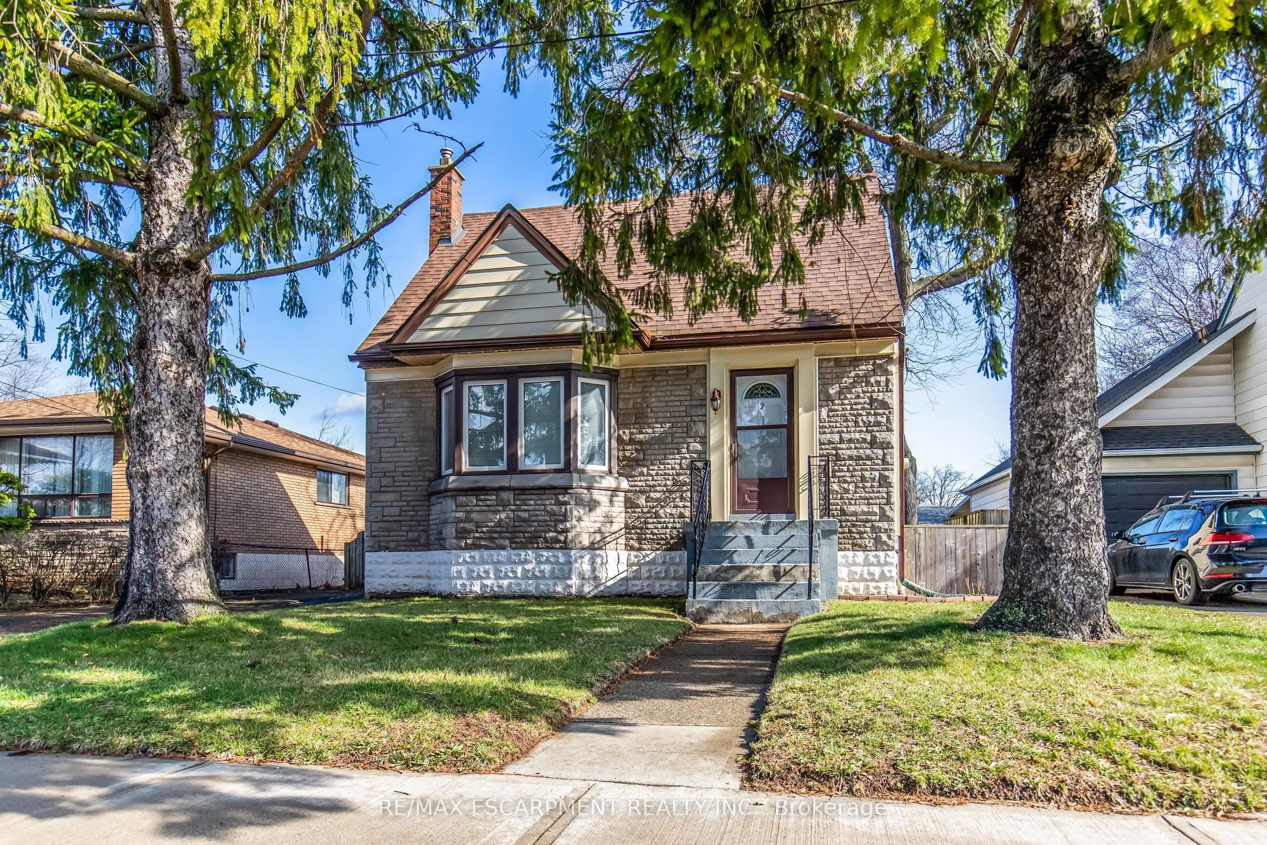 Detached Home For Sale | X12965118