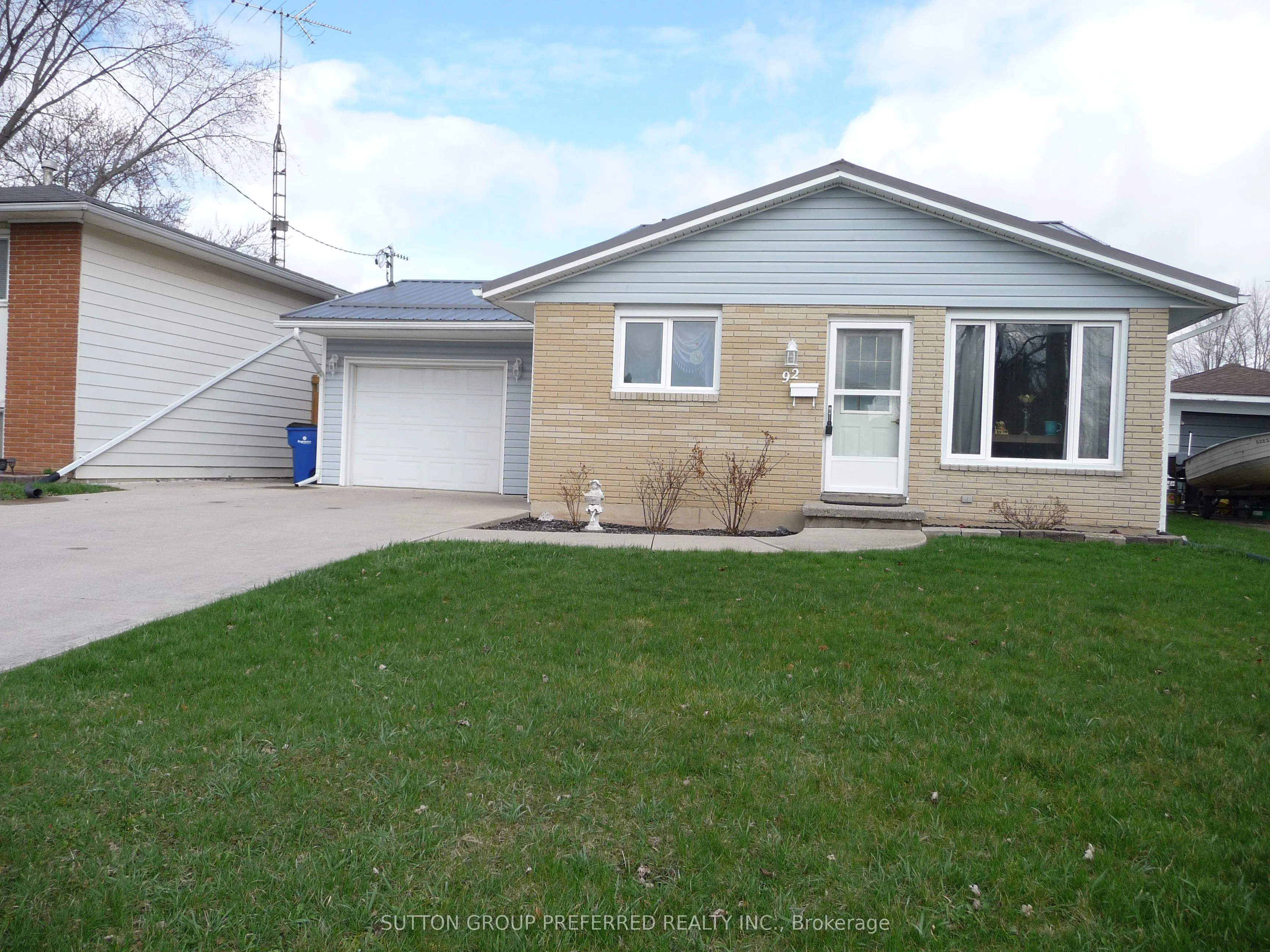 Detached Home For Sale | X12967322