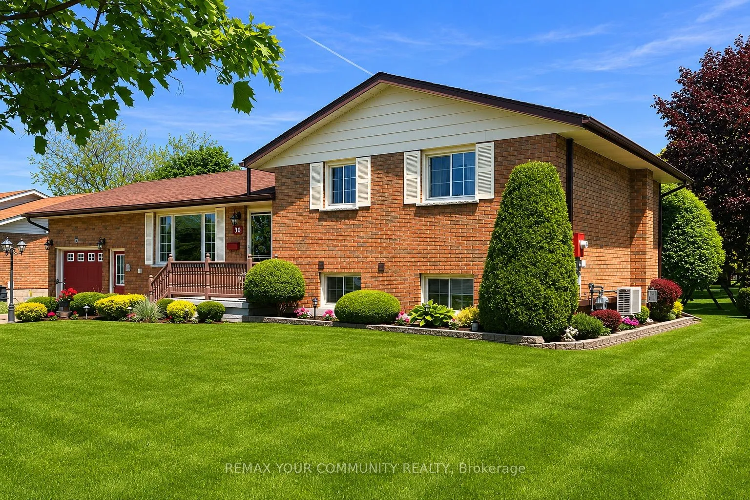 Detached Home For Sale | X12968928