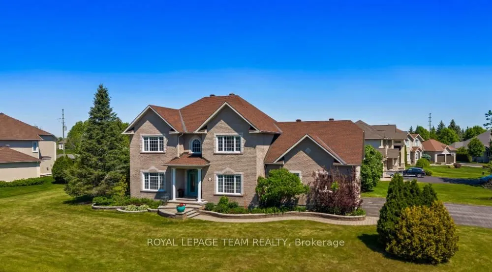Detached Home For Sale | X12971108