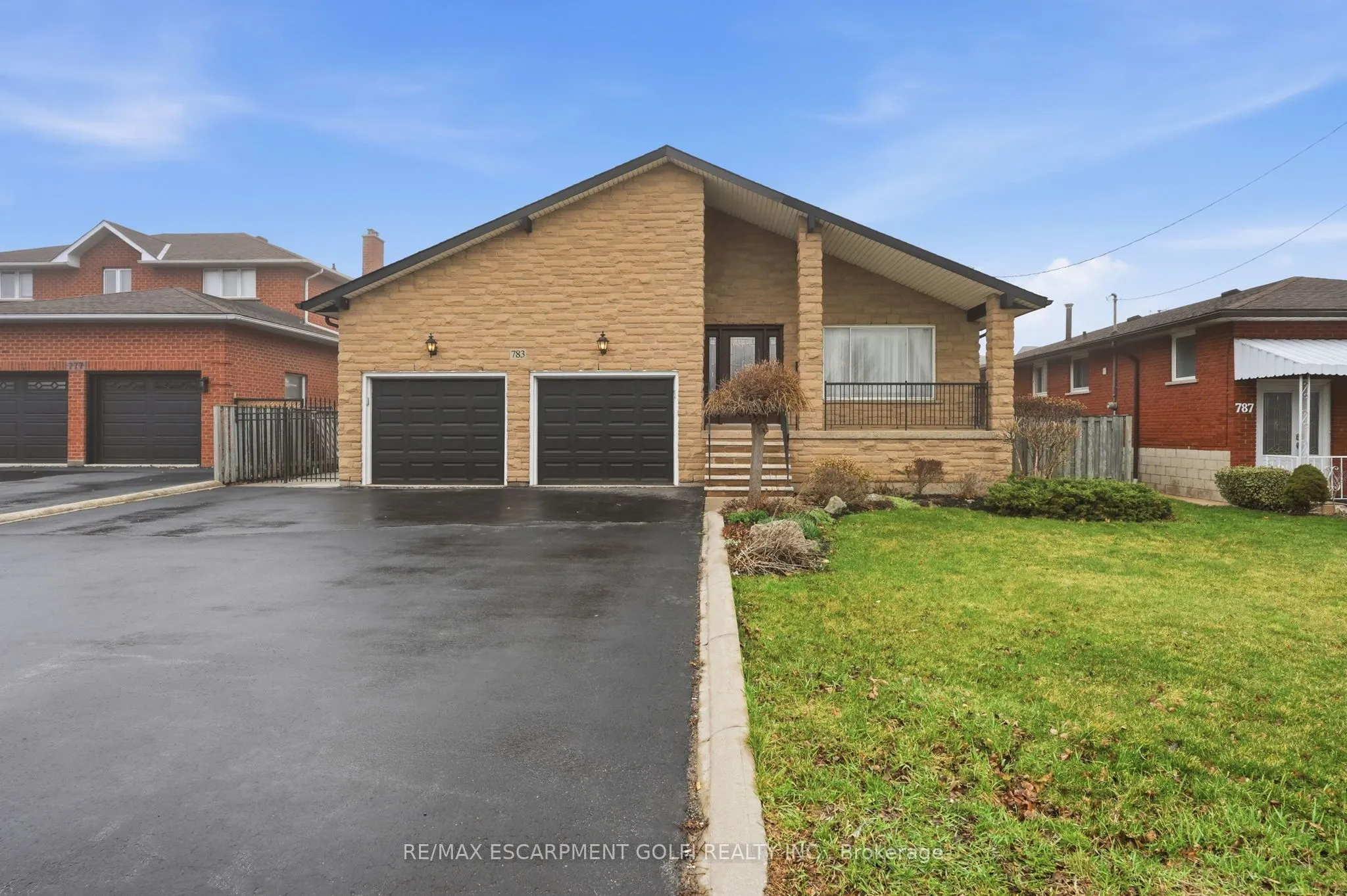 Detached Home For Sale | X12973166
