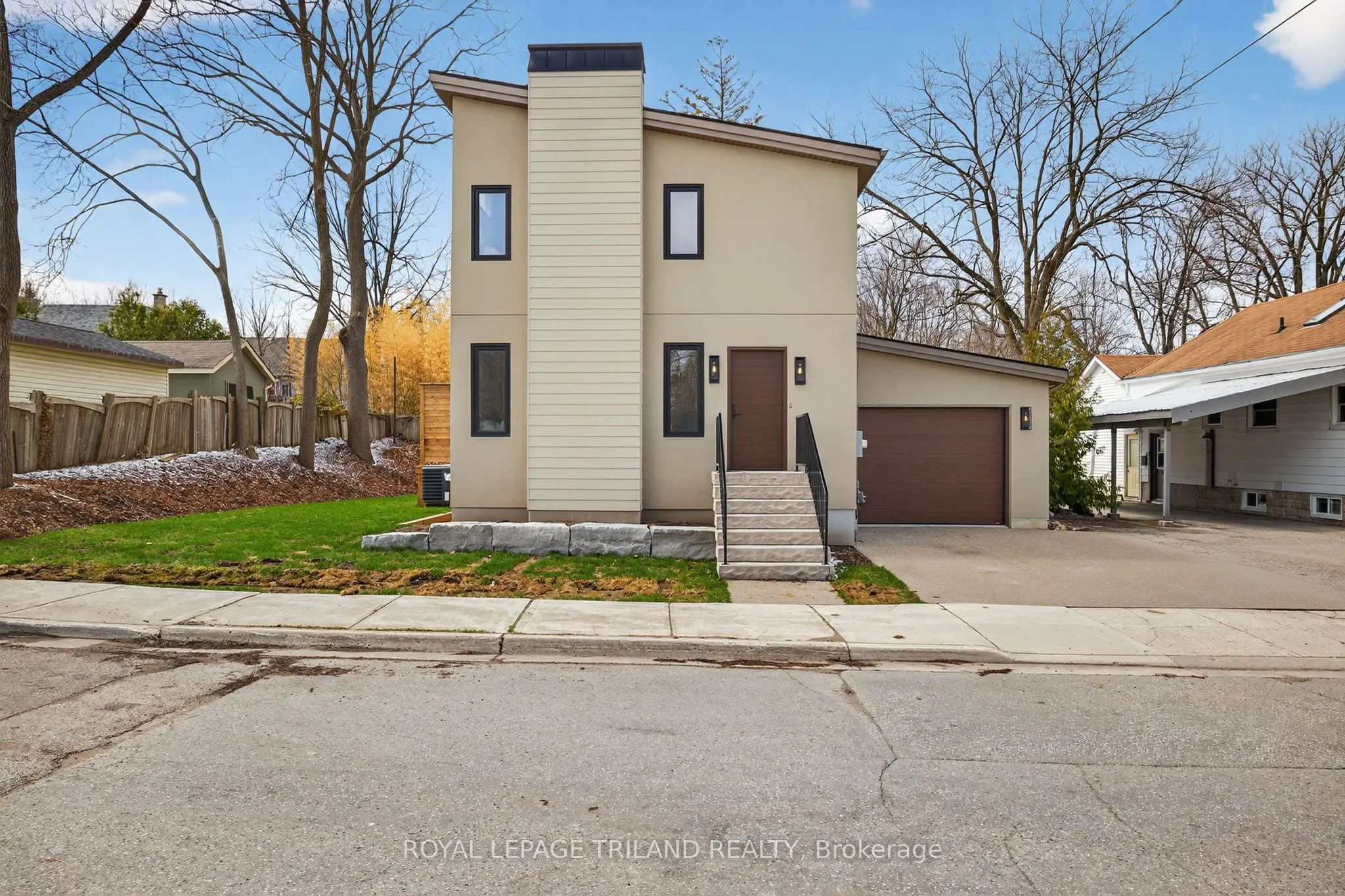 Detached Home For Sale | X12975186