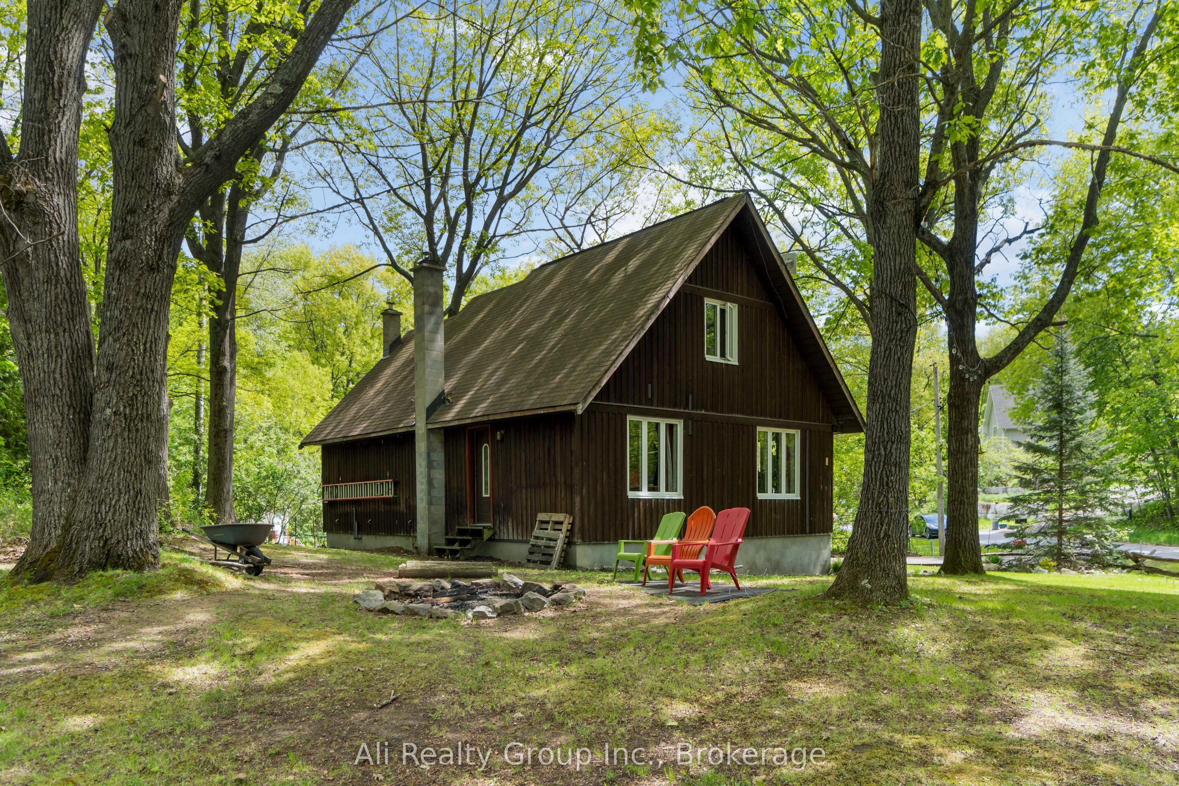 Detached Home For Sale | X12977716