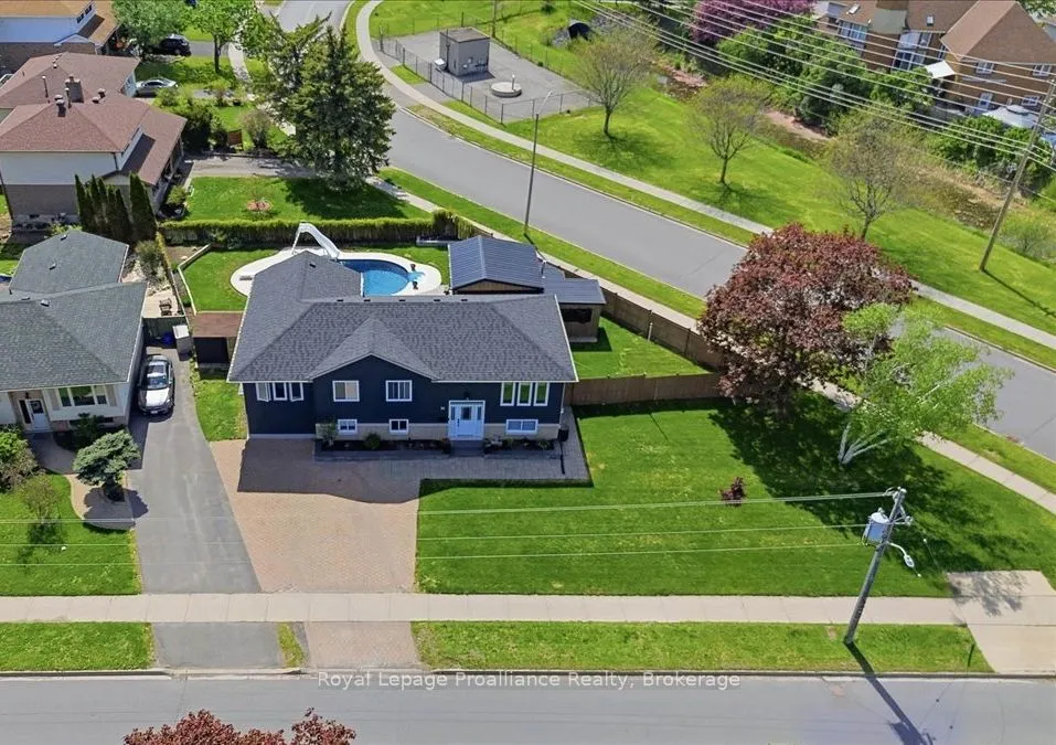 Detached Home For Sale | X12978138