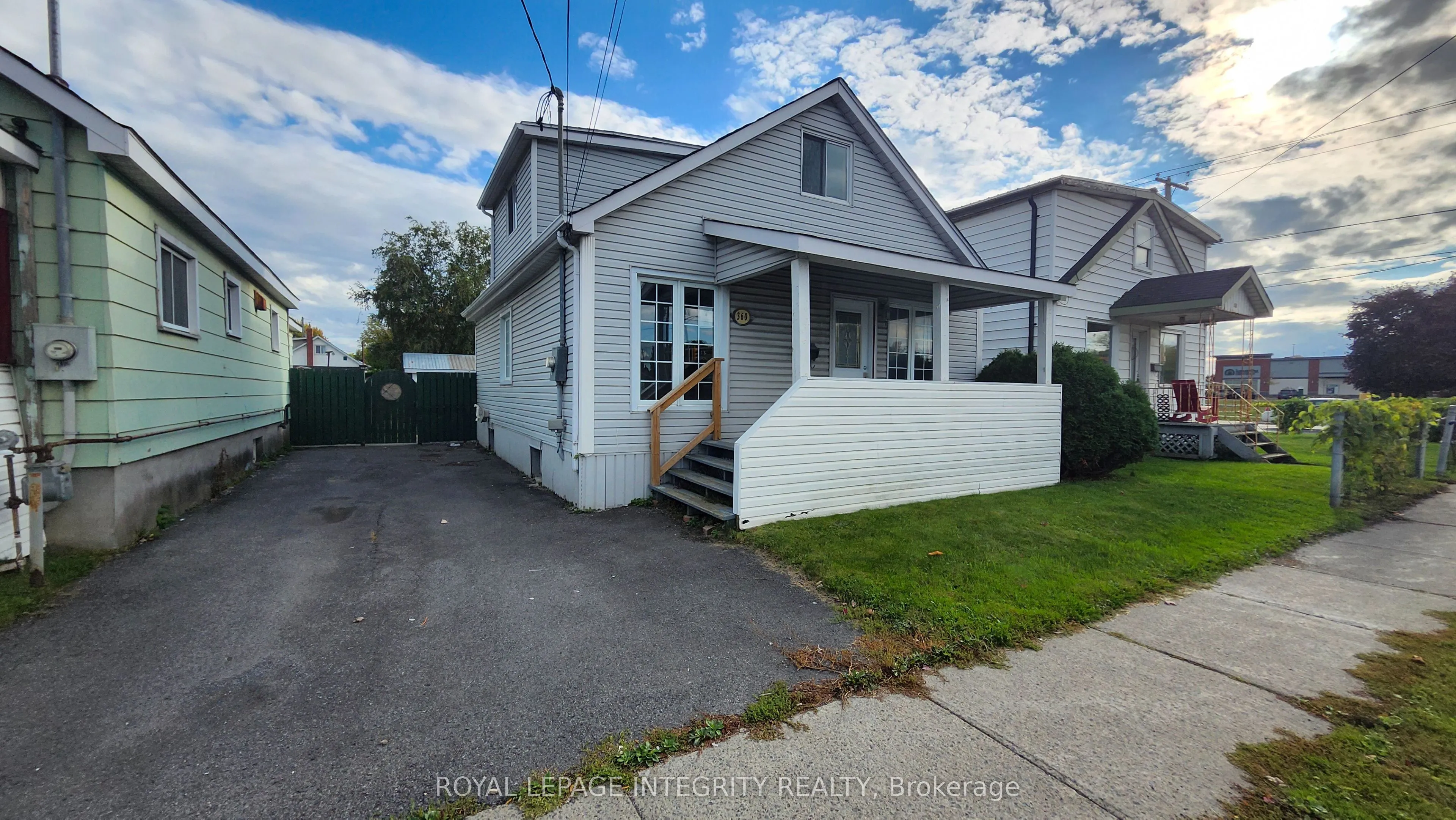 Detached Home For Sale | X12978254