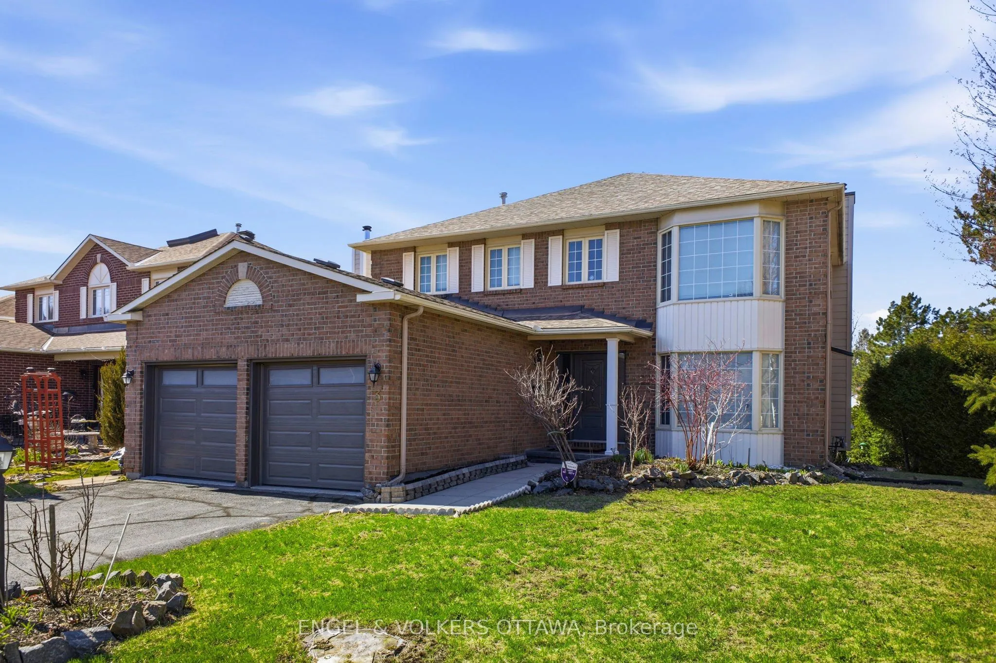 Detached Home For Sale | X12980156