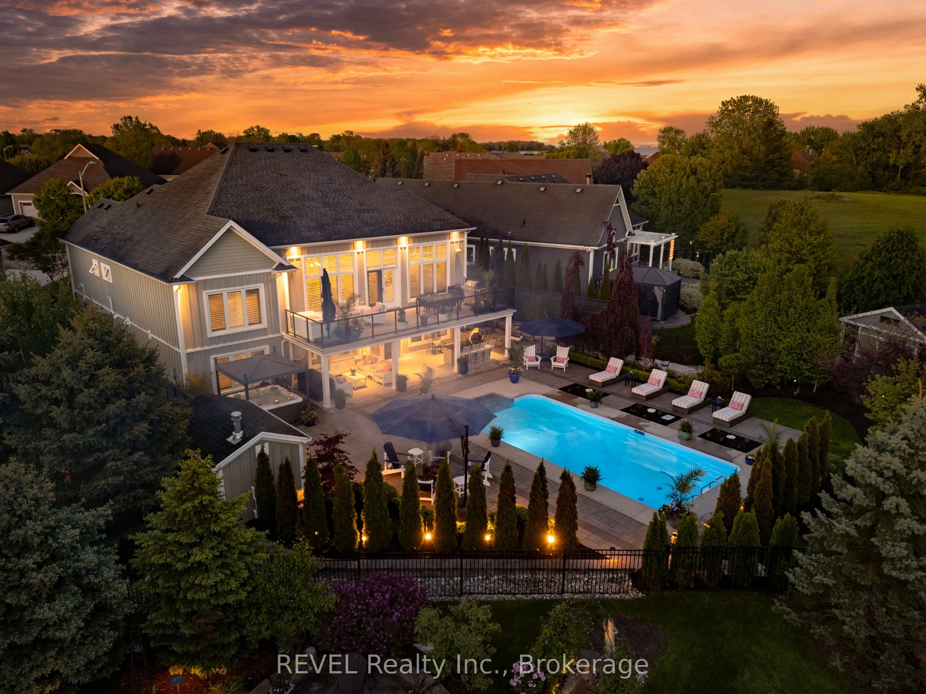 Detached Home For Sale | X12980812