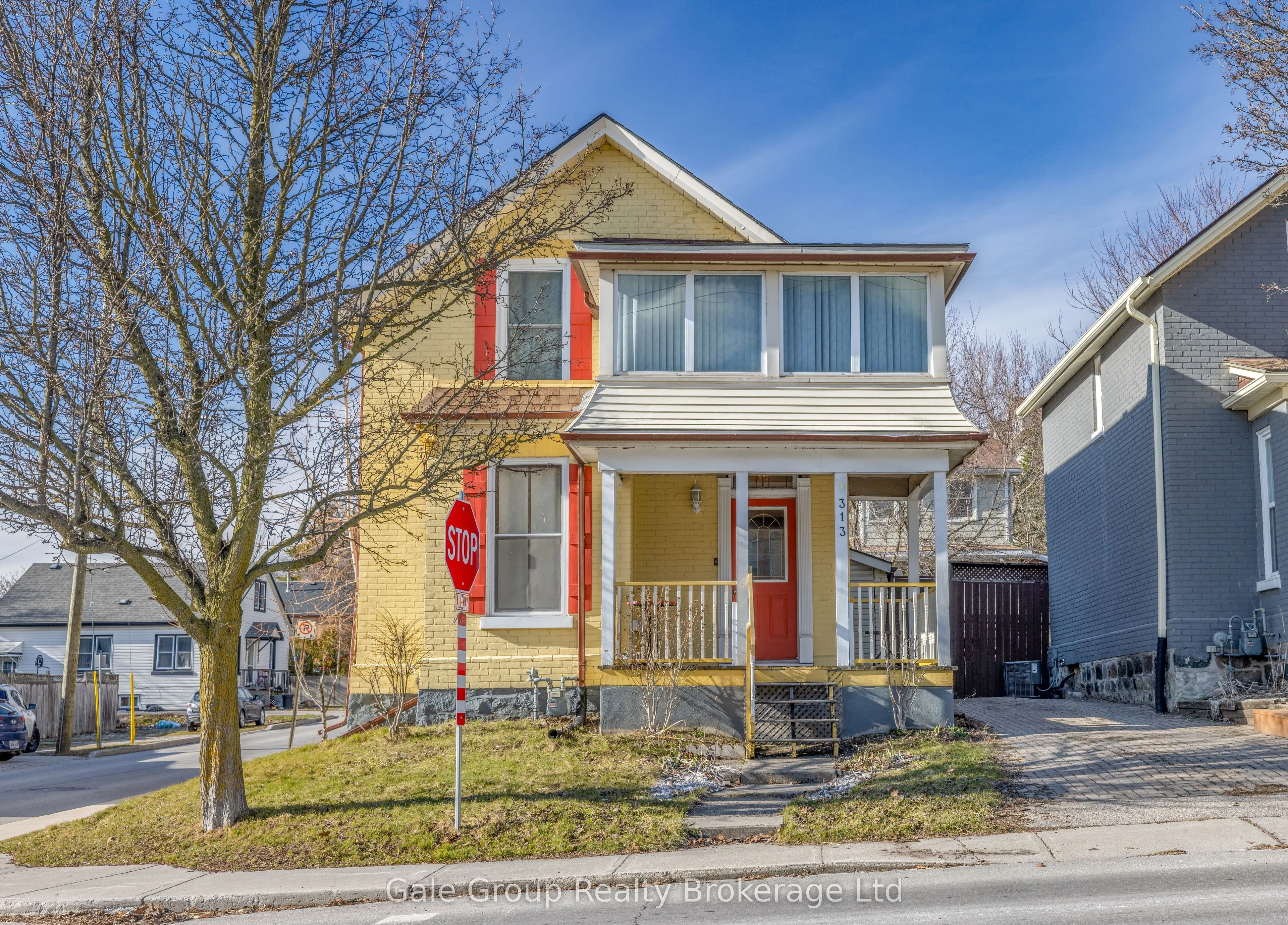 Detached Home For Sale | X12981112