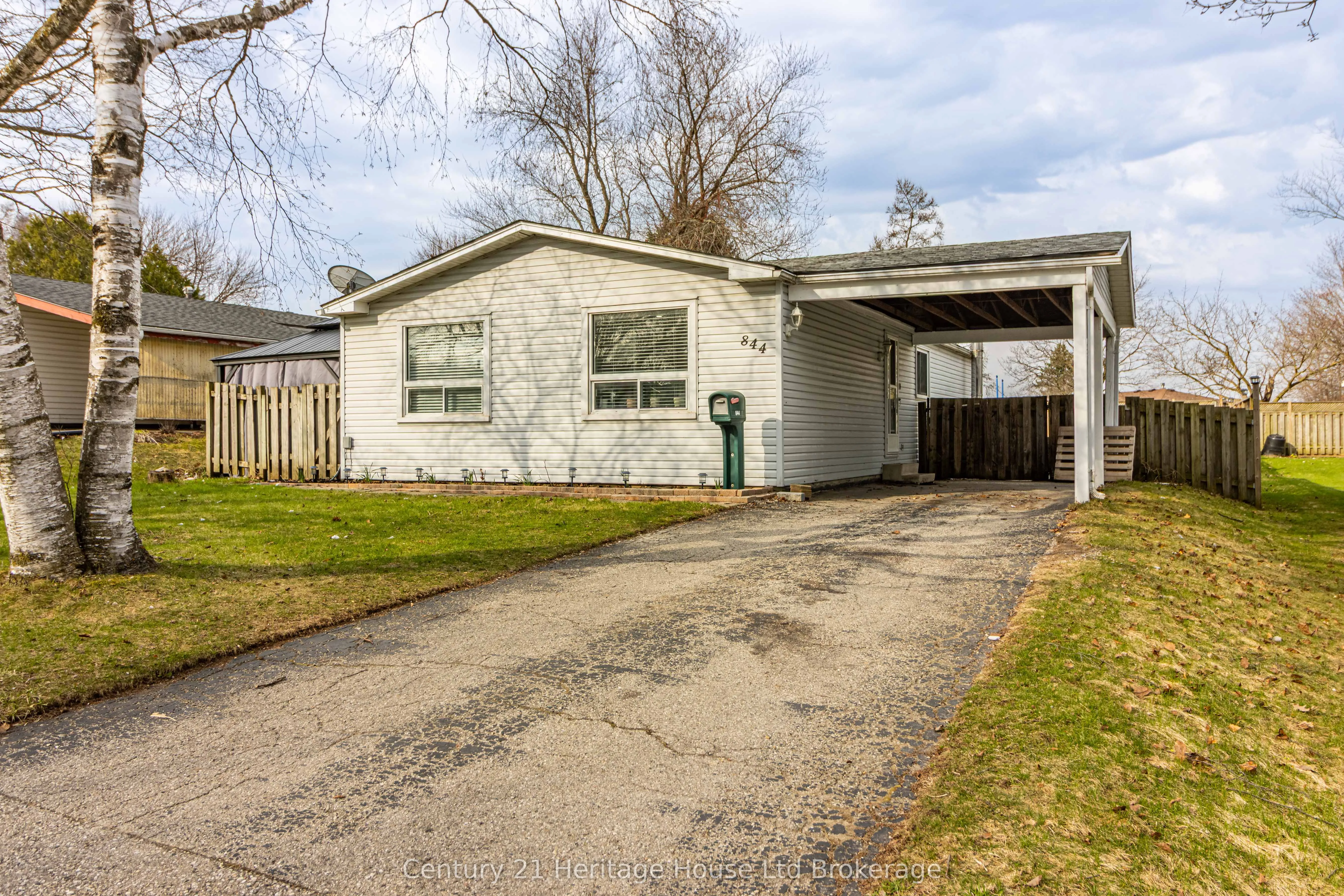 Detached Home For Sale | X12983042