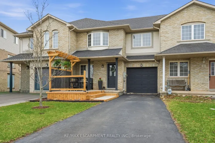 14  Kenyon  Crescent, Grimsby, ON L3M 5P4