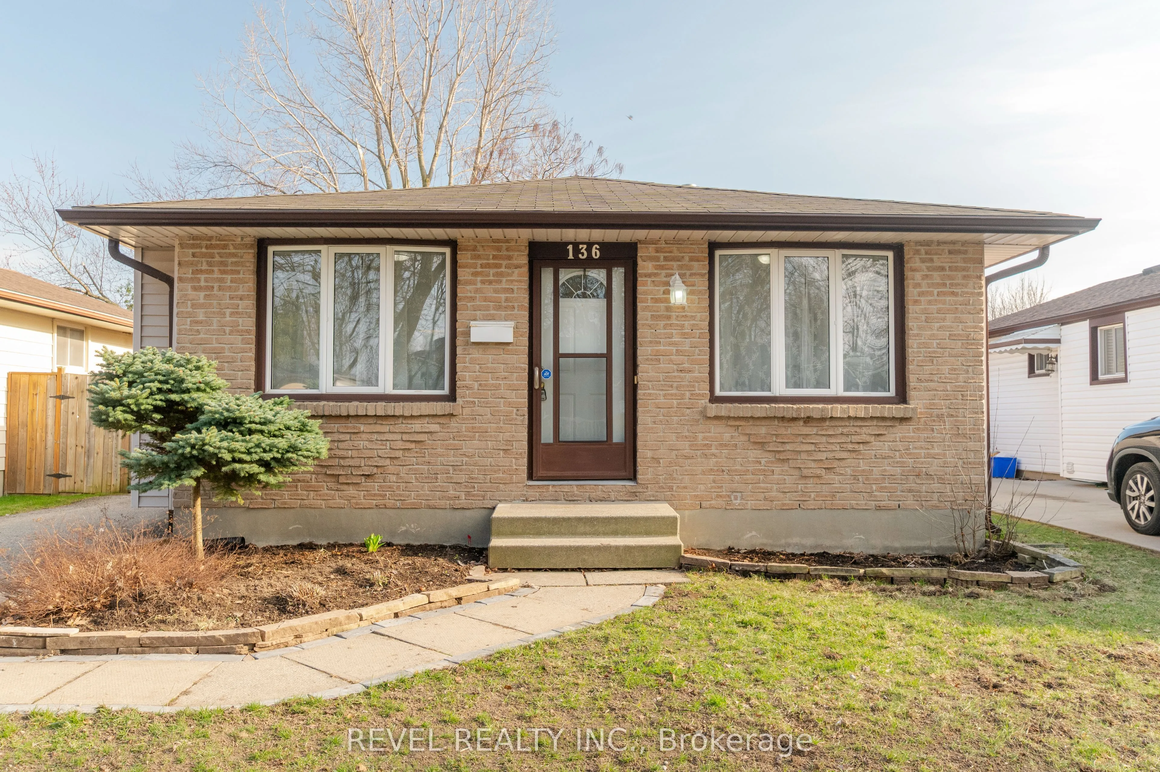Detached Home For Sale | X12985210
