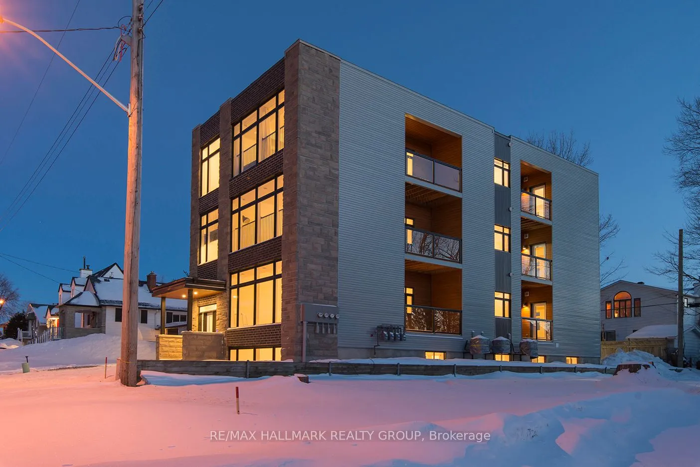 Multiplex For Sale | X12988356