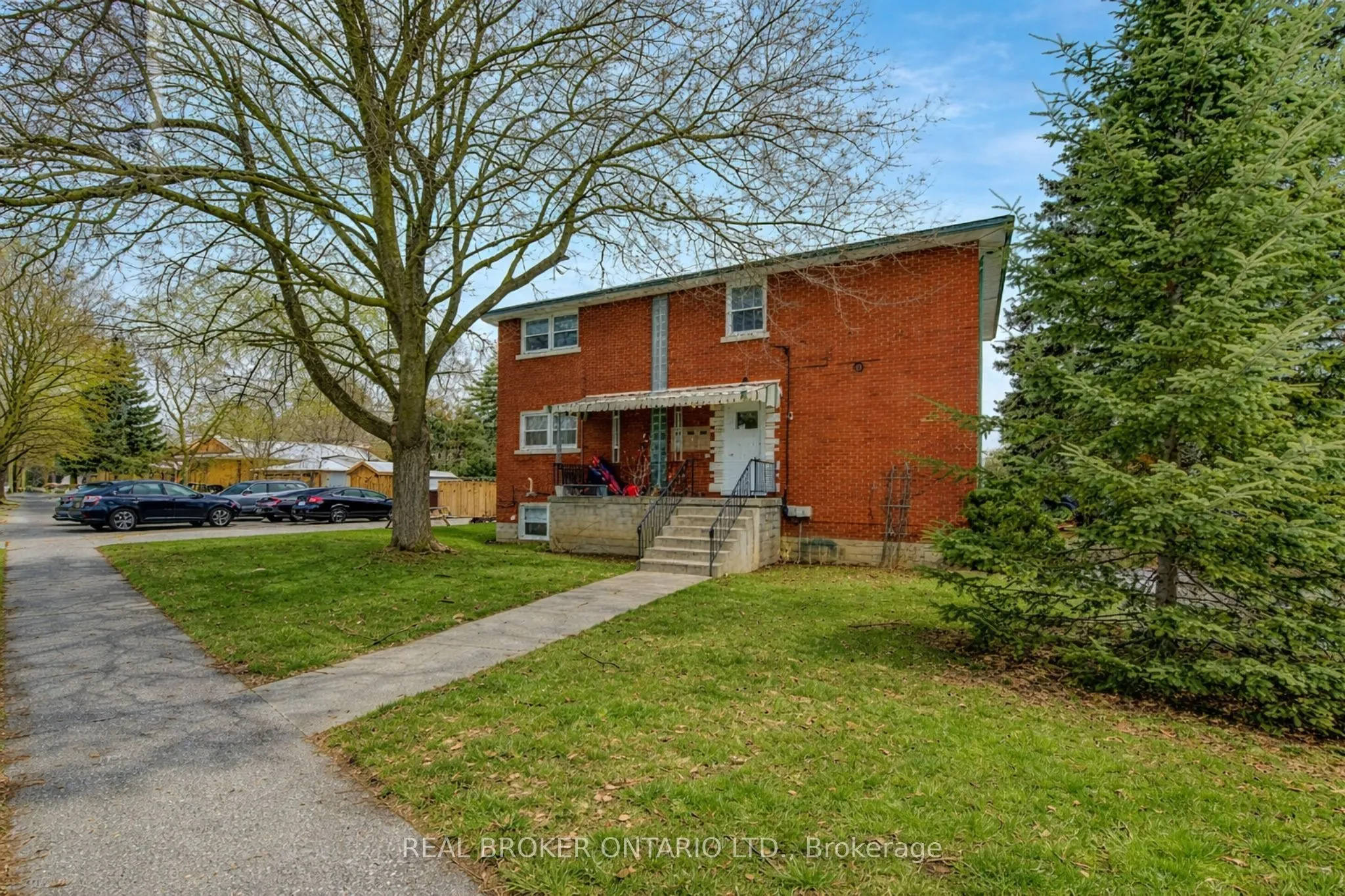 Triplex For Sale | X12989618