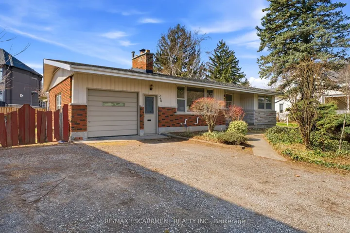 246  Main E Street, Grimsby, ON L3M 1P6