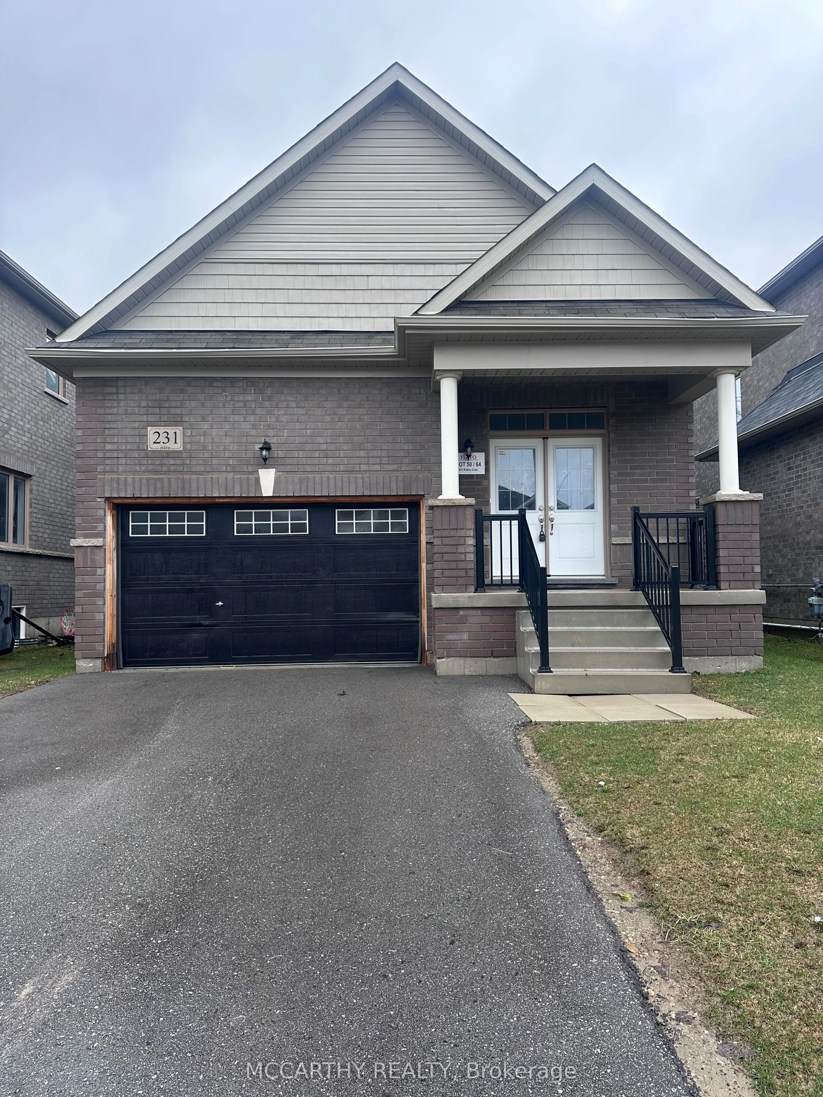 Detached Home For Lease | X12996074
