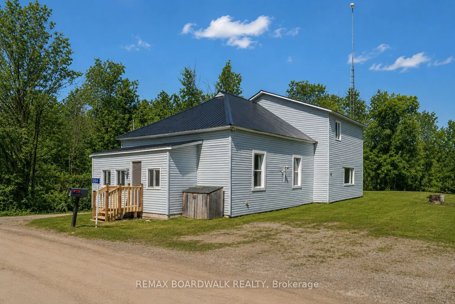 Detached Home For Sale | X12996812