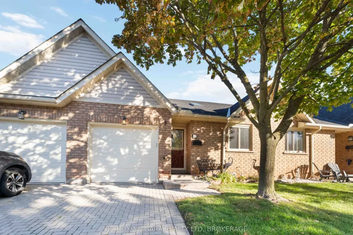 Bungalow townhouse living - WALK to everything!