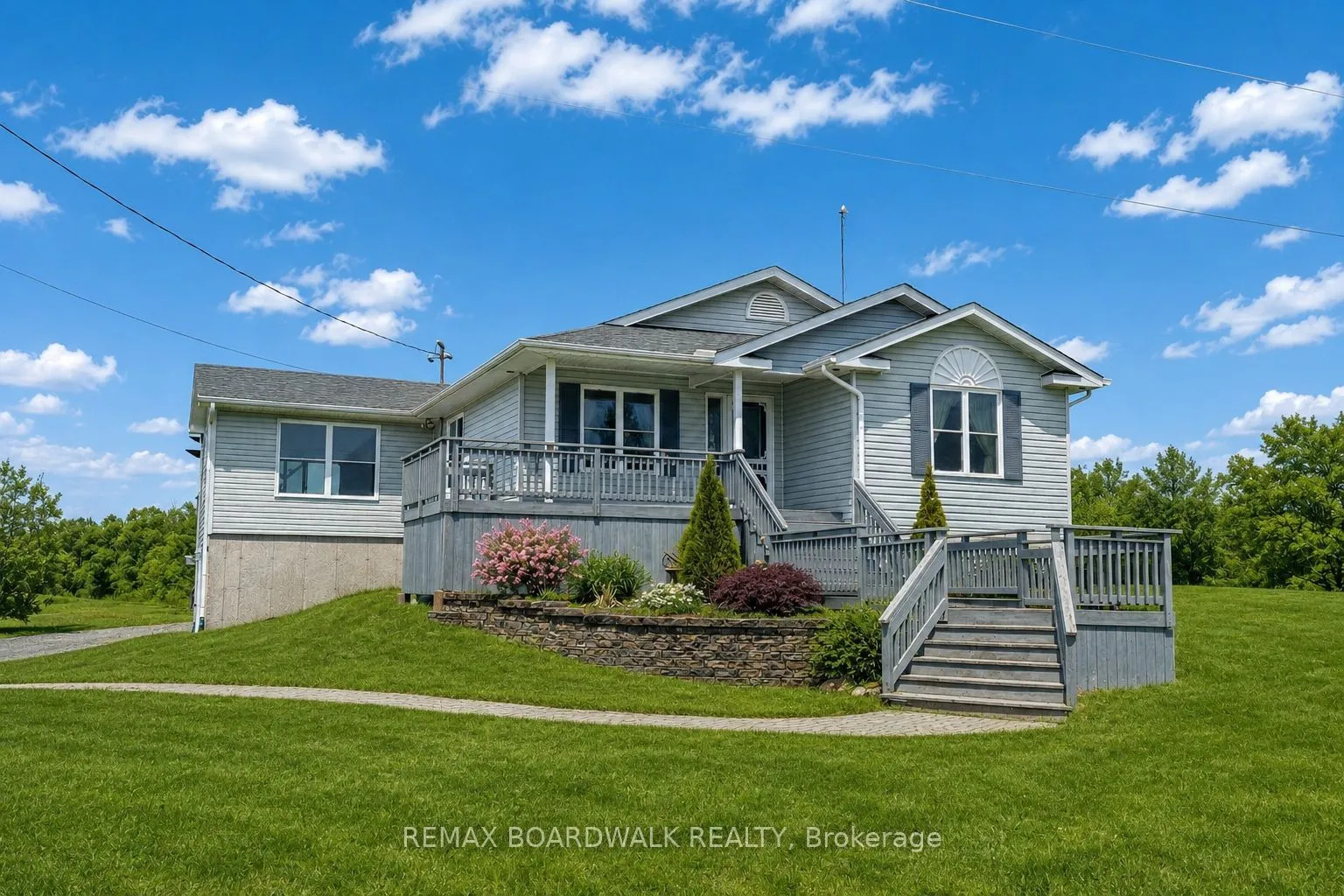 Detached Home For Sale | X12997014