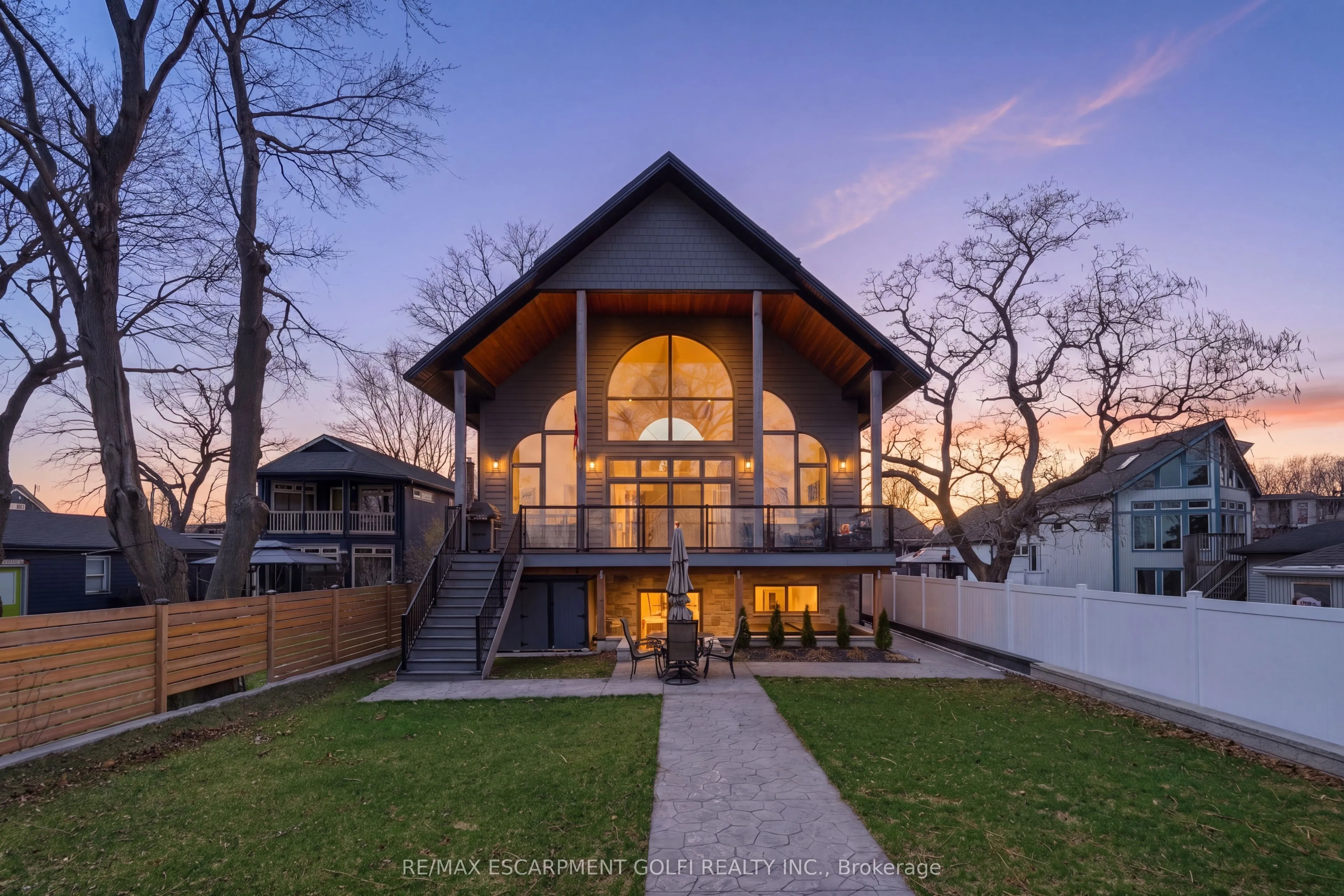 Detached Home For Sale | X13003104