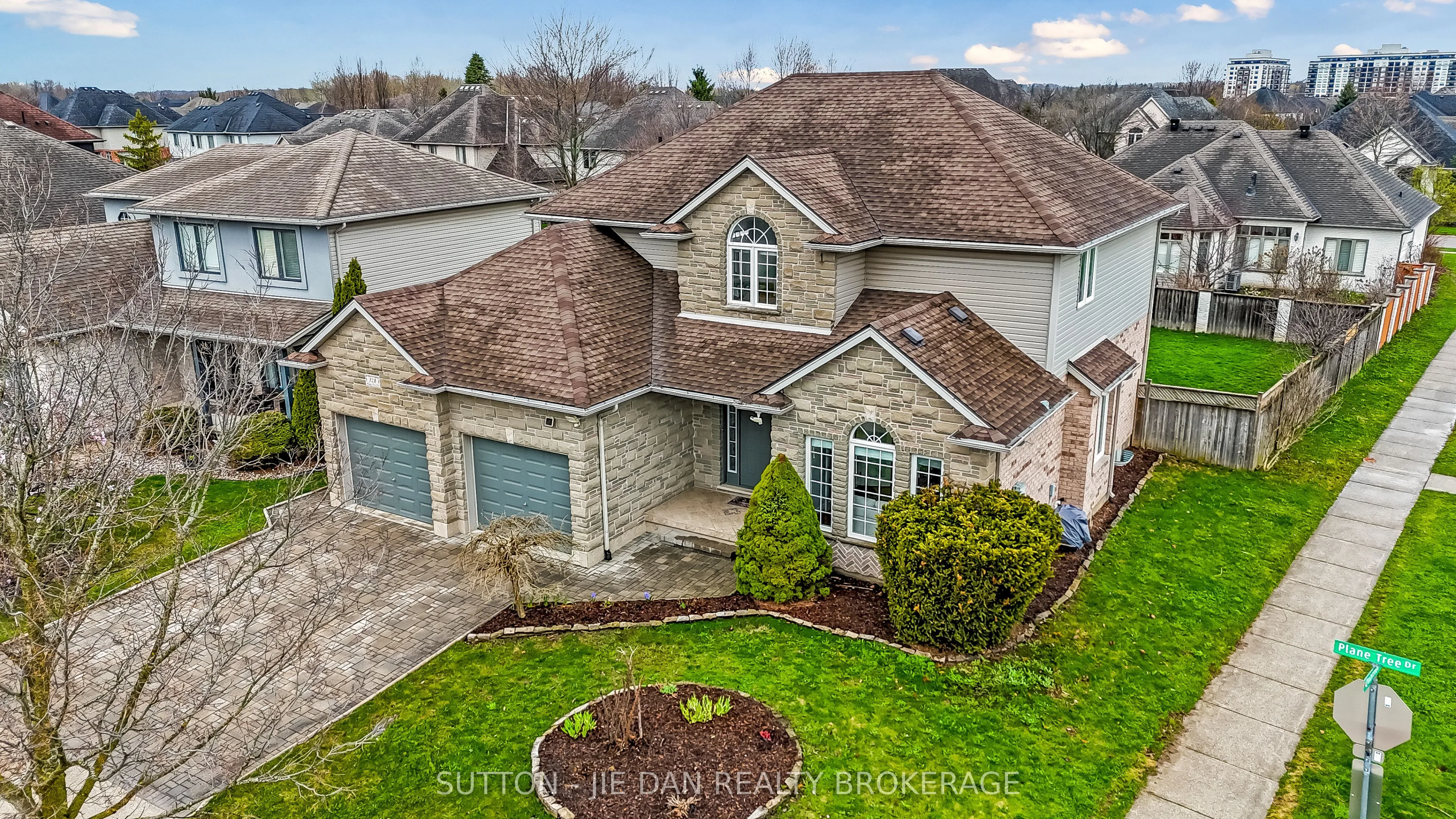 Detached Home For Sale | X13014834