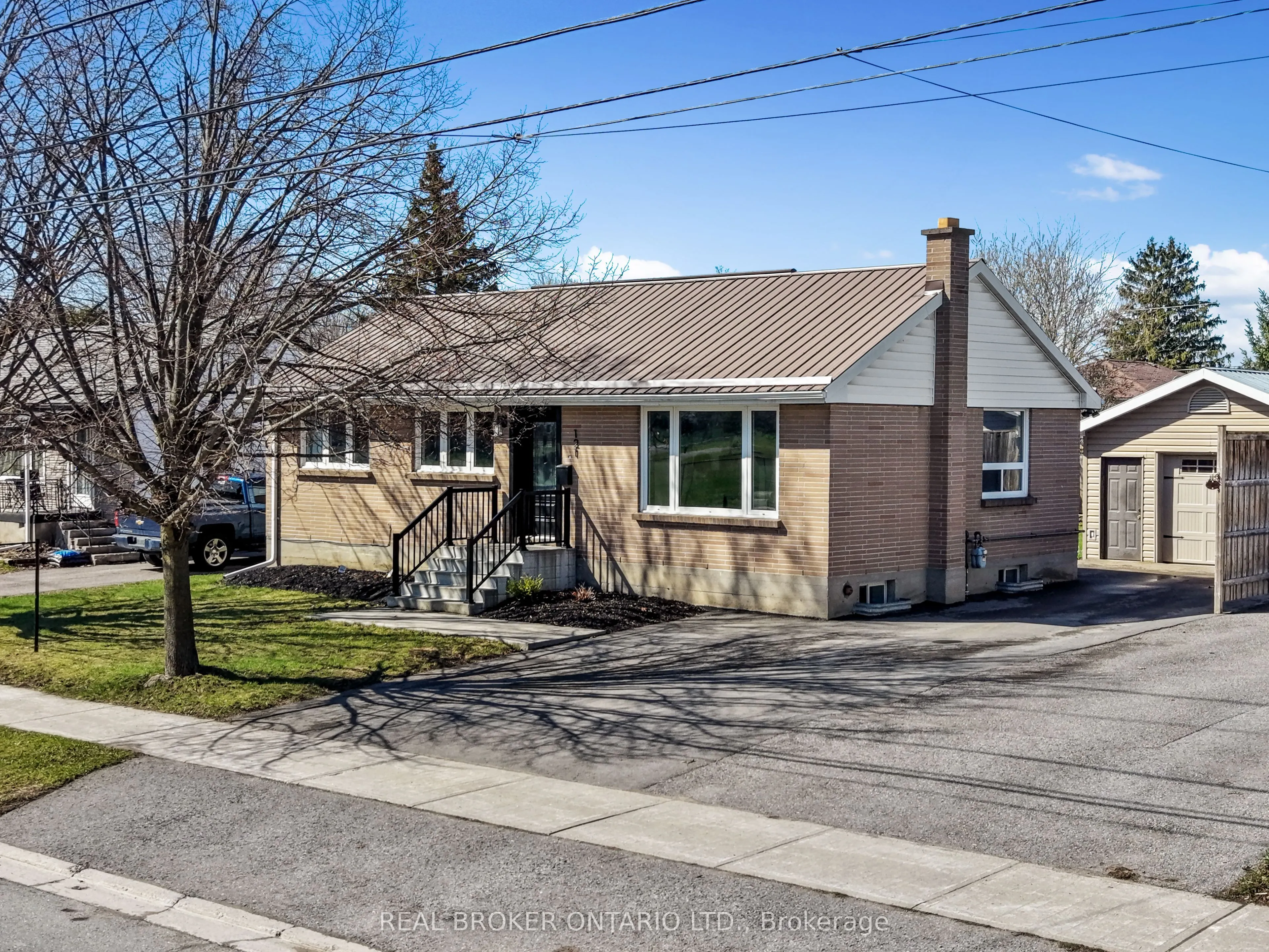 Detached Home For Sale | X13018322