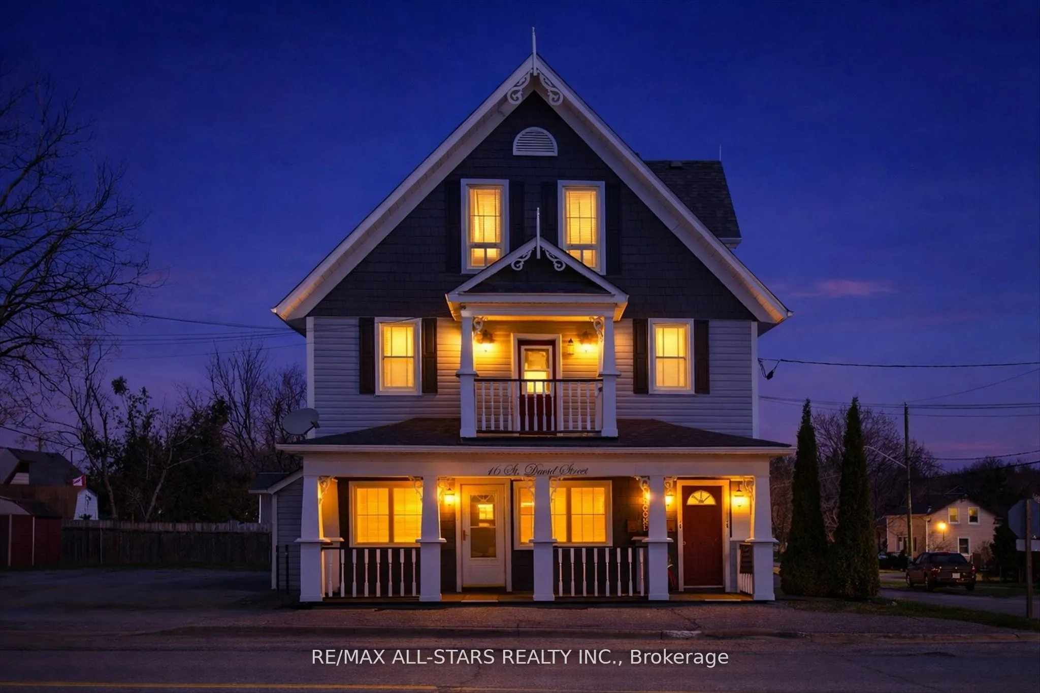 Triplex For Sale | X13018336
