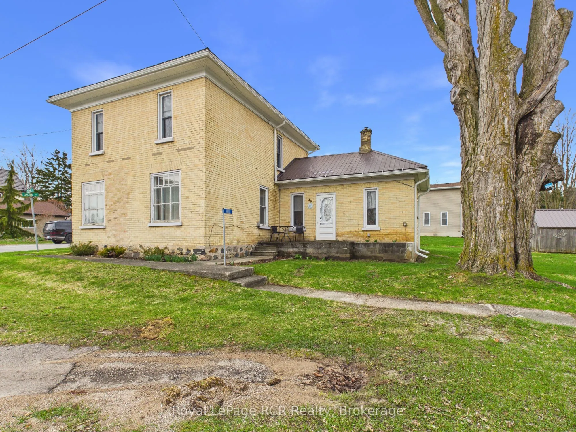 Detached Home For Sale | X13026996