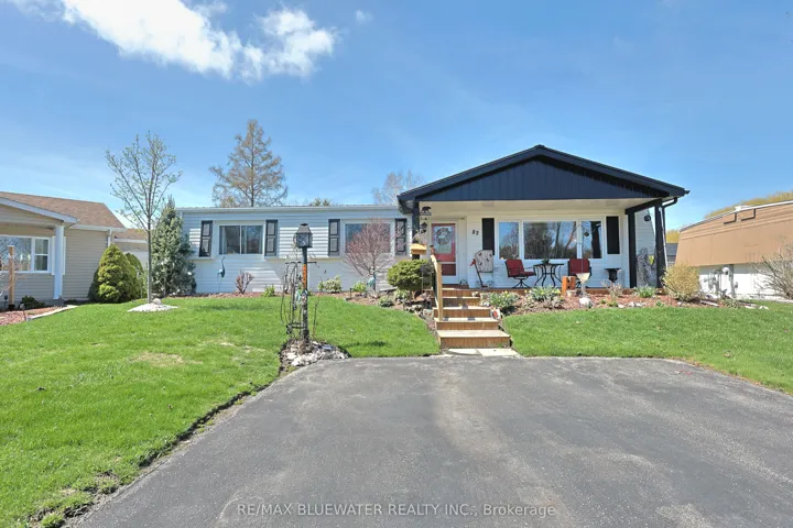 82 Dunes Drive, South Huron, ON N0M 1T0