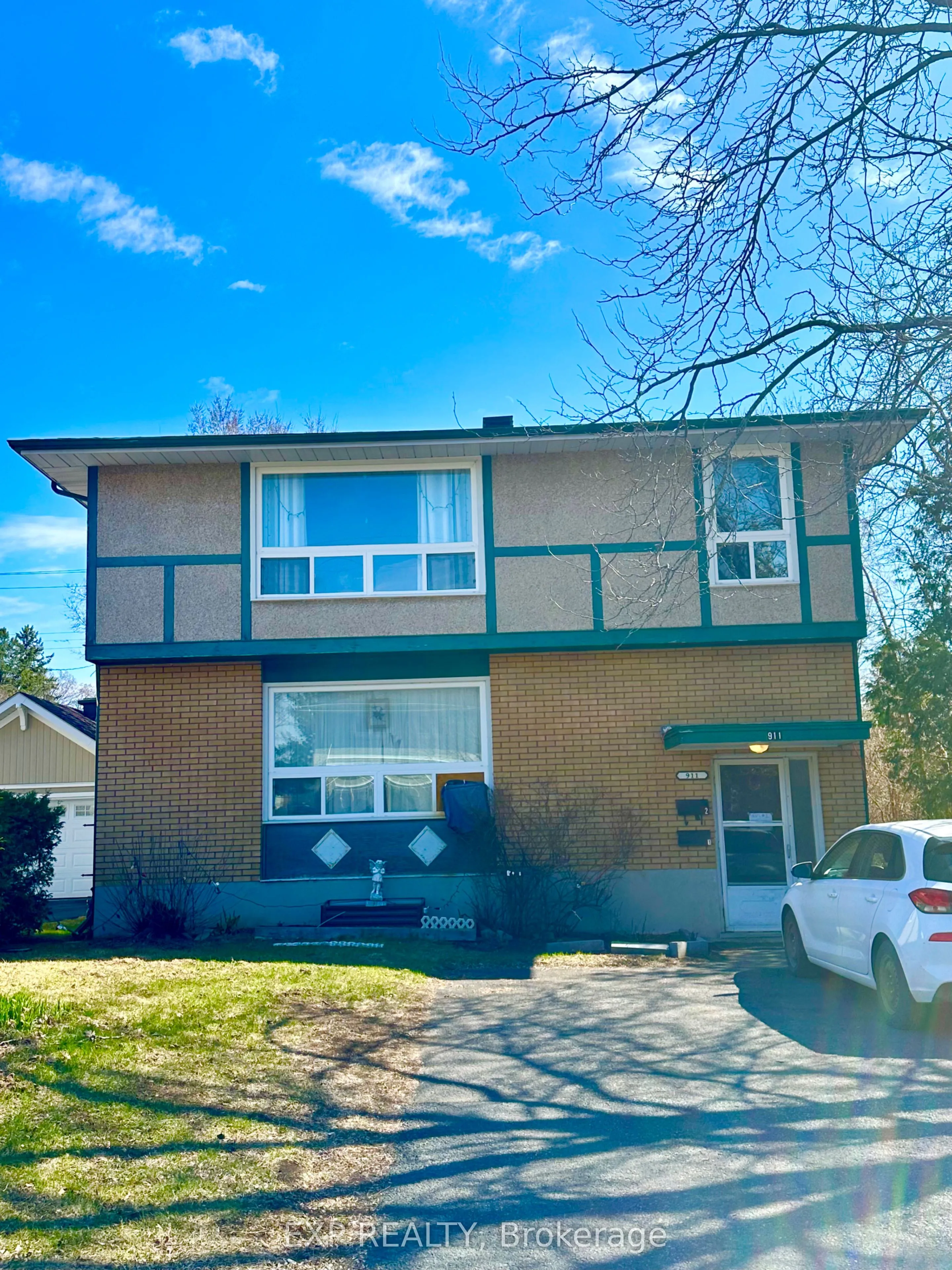 Duplex For Sale | X13032678