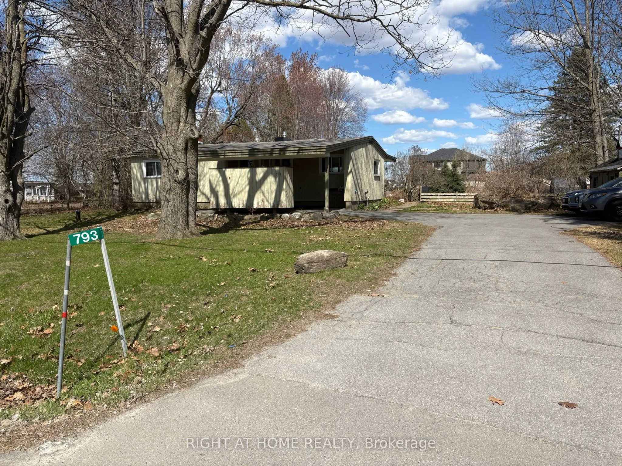 Detached Home For Sale | X13046266