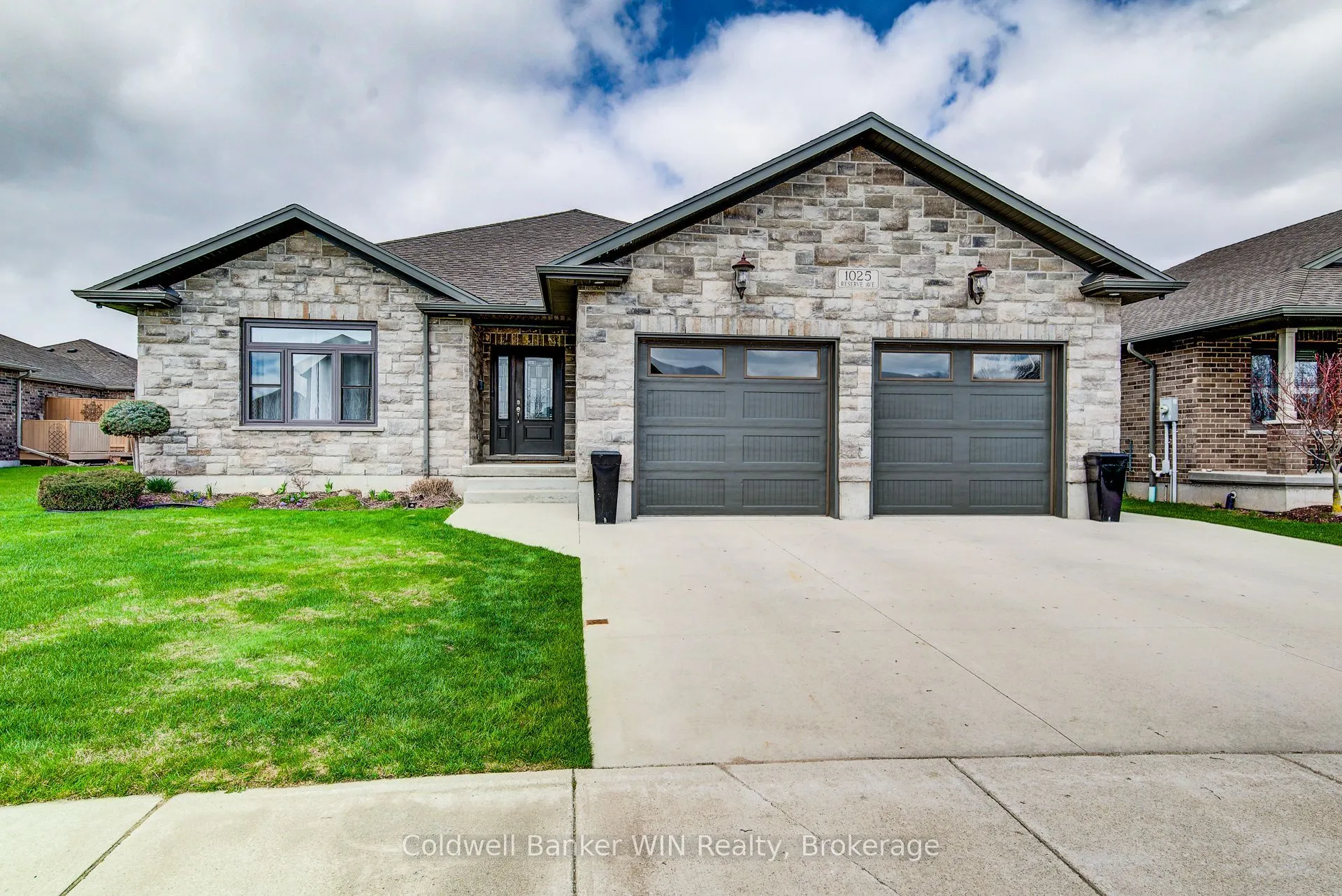 Detached Home For Sale | X13048192