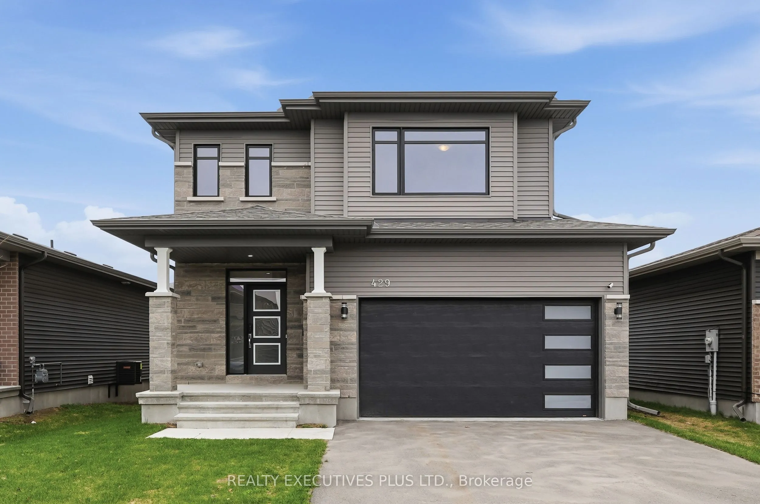 Detached Home For Sale | X13059184