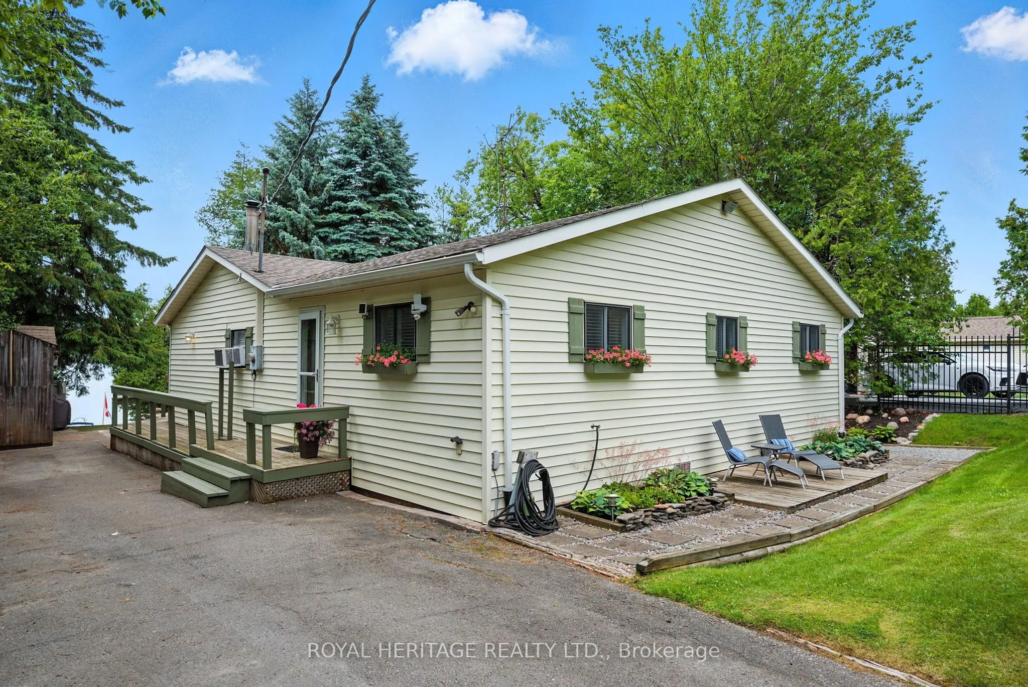 Detached Home For Sale | X13076646